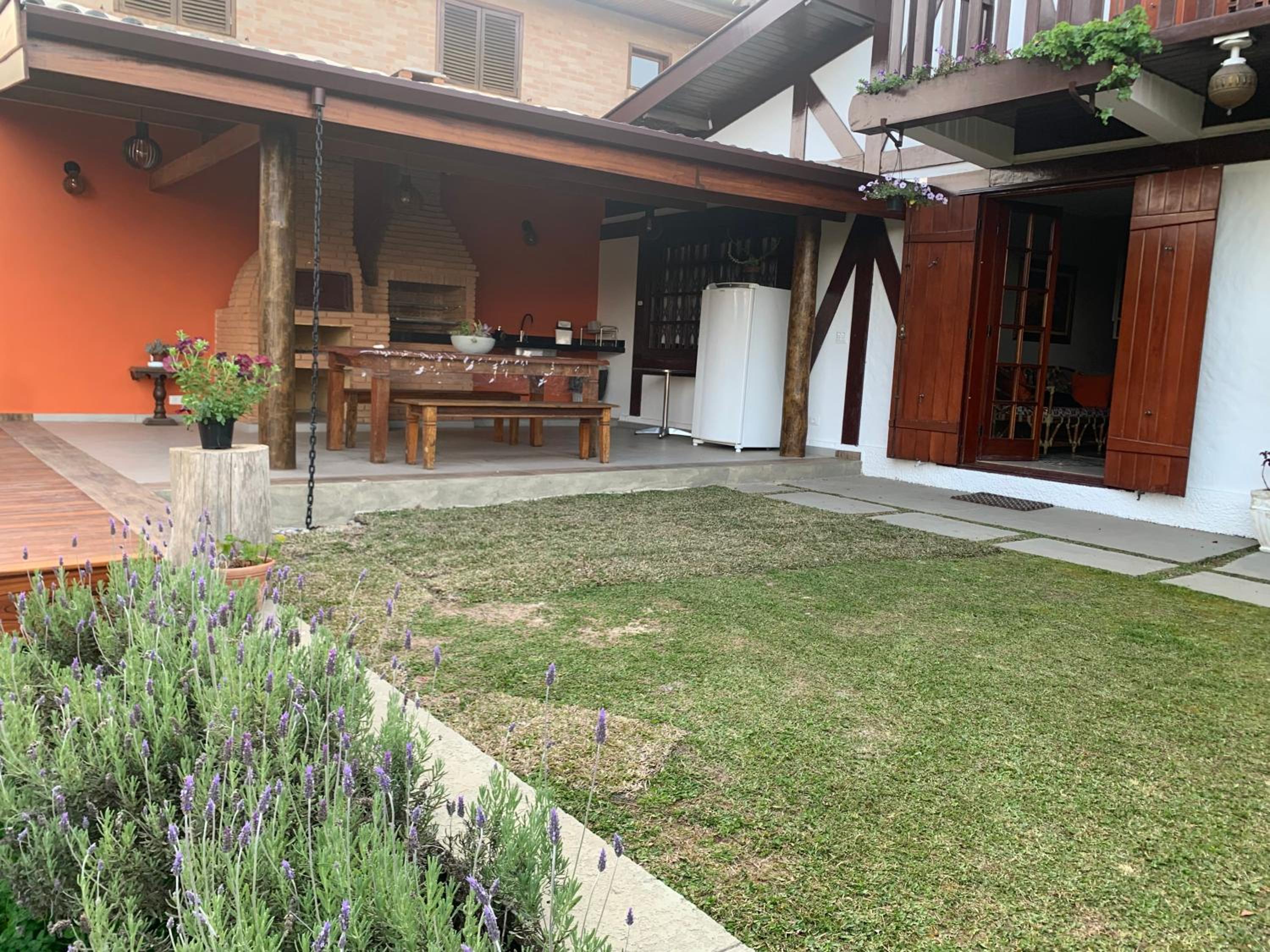Linda Casa! Aconchegante e com ótima localização