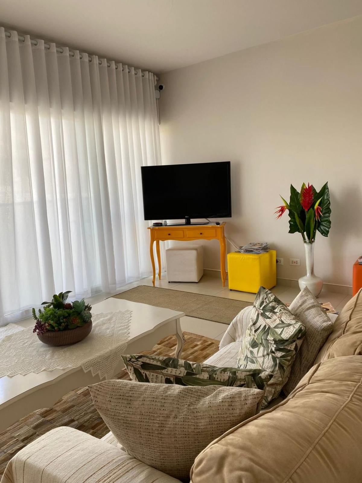 Bouganville Guest House BC