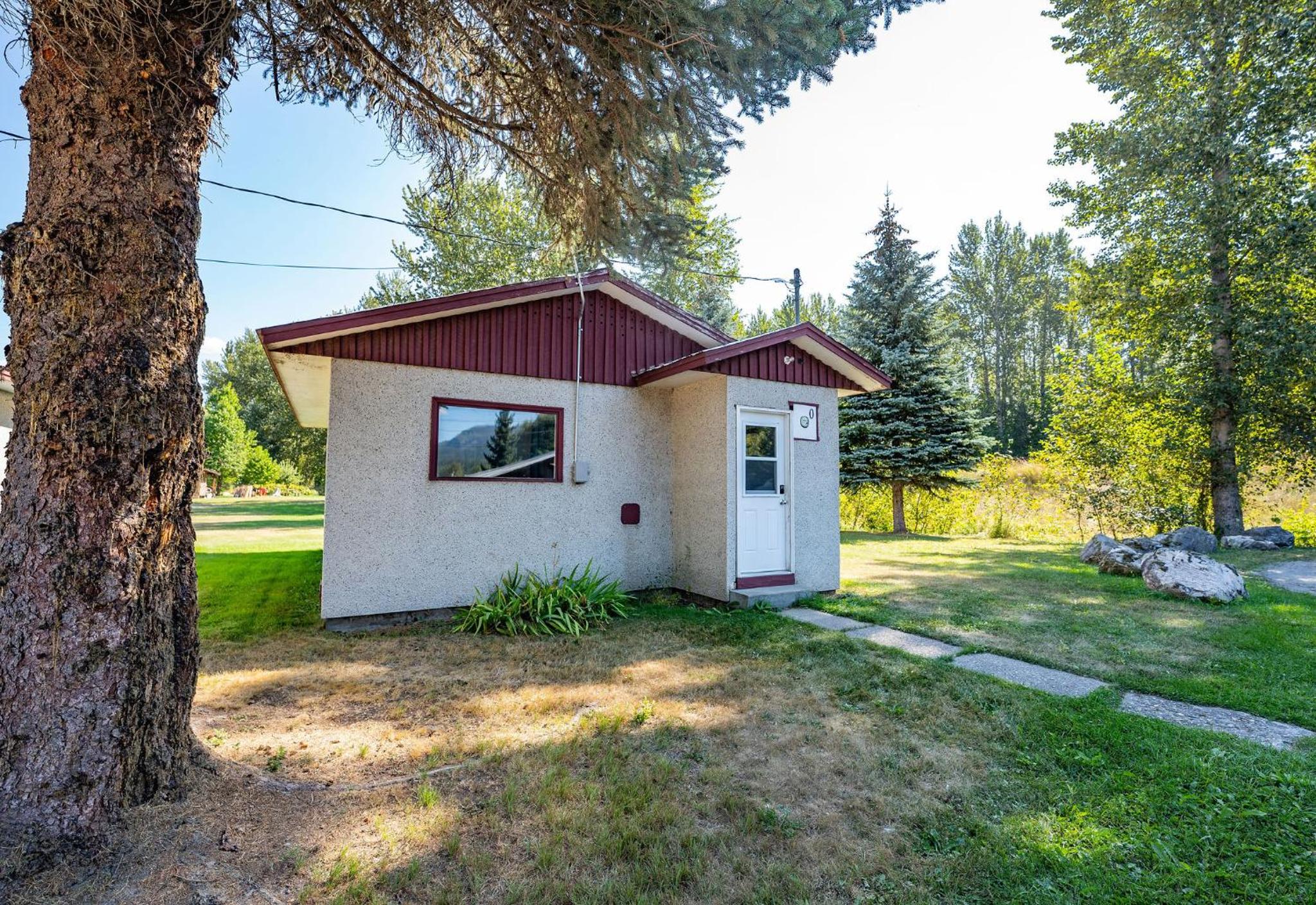 Downie Cottage by Revelstoke Vacations