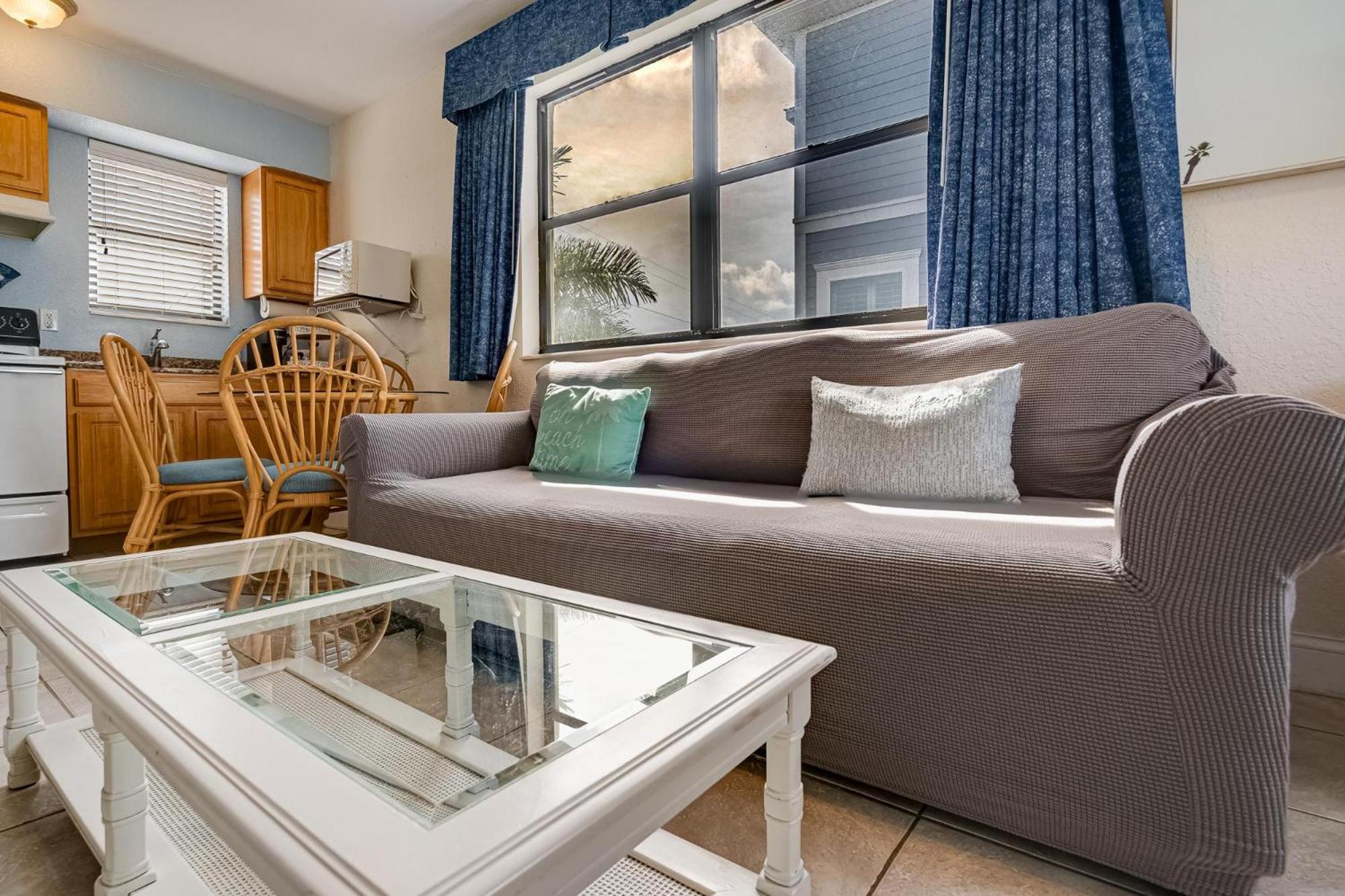 Royal Orleans 212 view 4