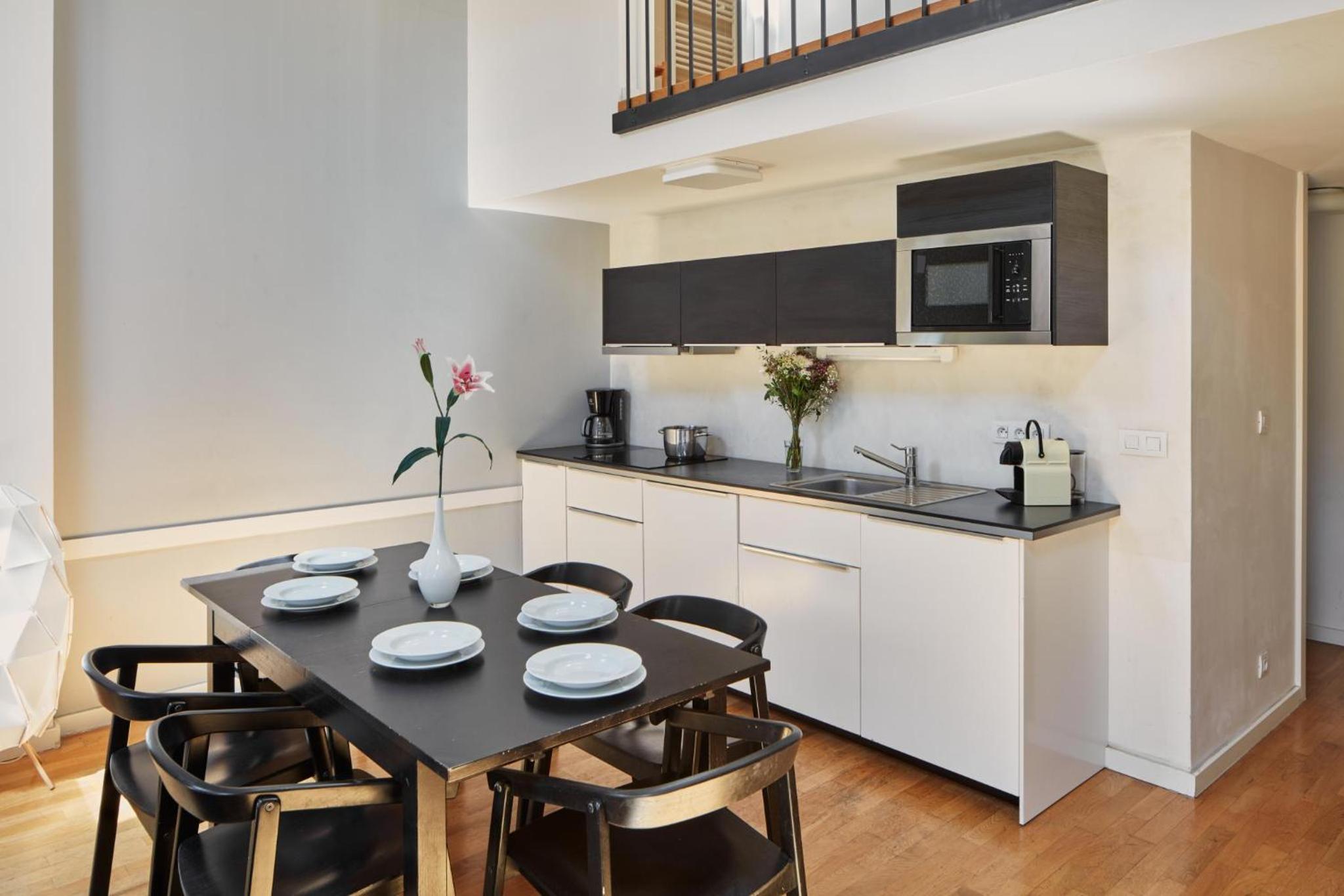 Bright Loft in New Town by Prague Days
