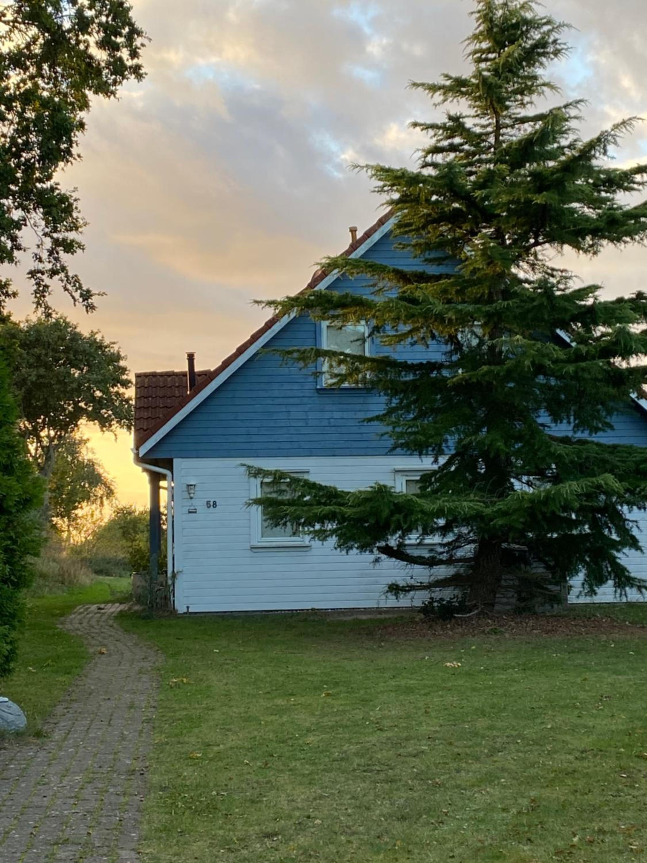Freistehendes Einfamilienhaus mit Boddenblick Nähe Ostsee