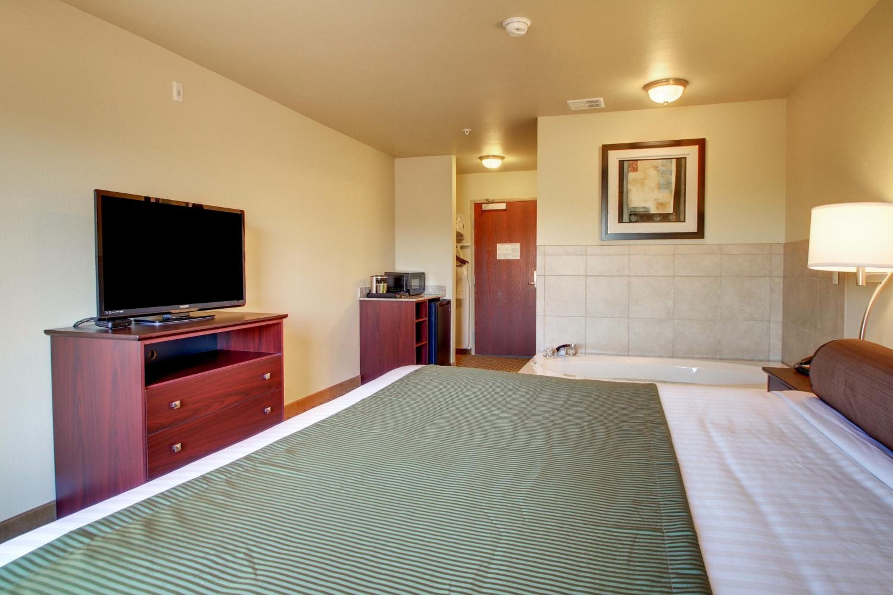 Red Roof Inn Charlestown