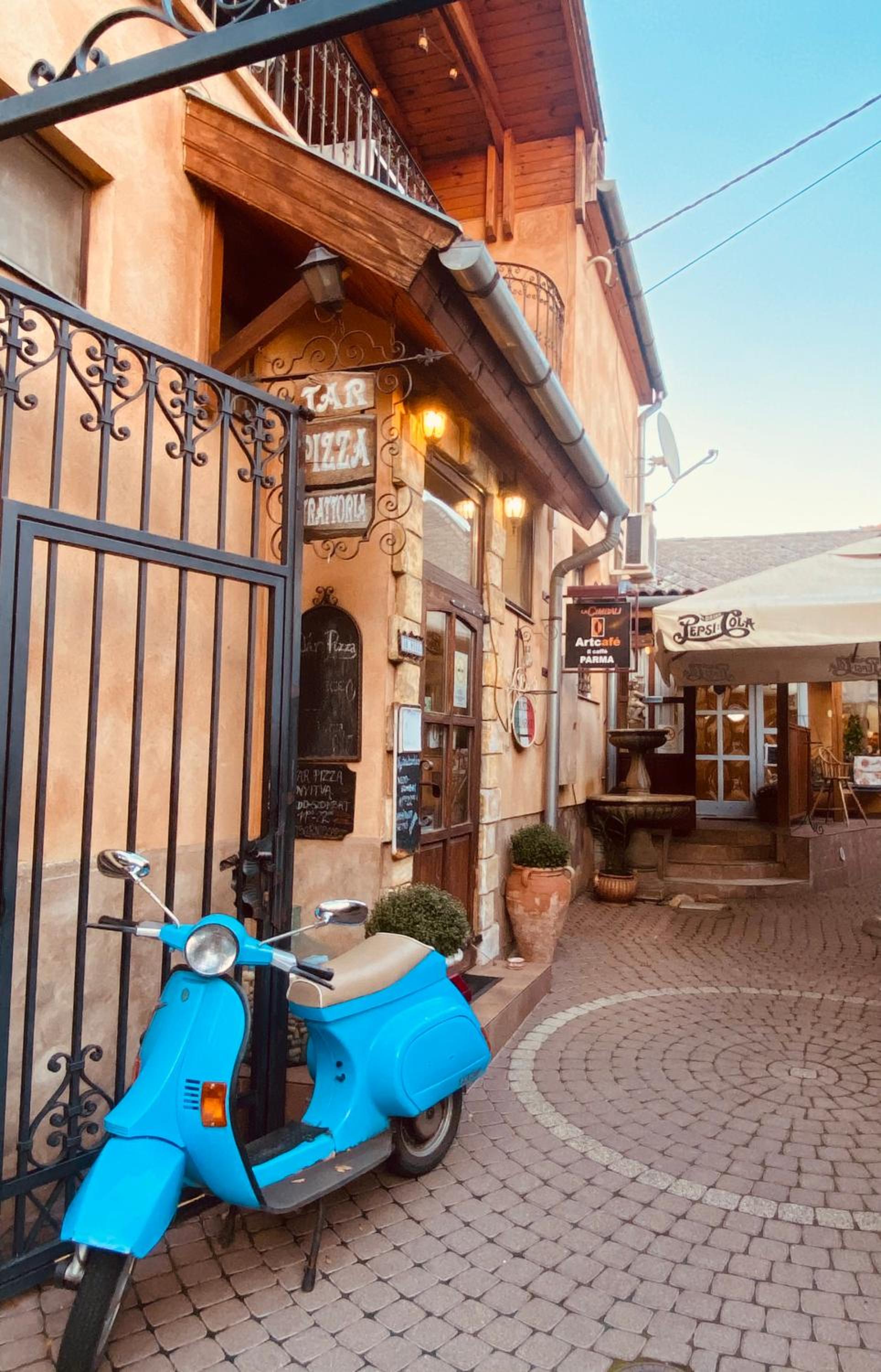 Photo 19