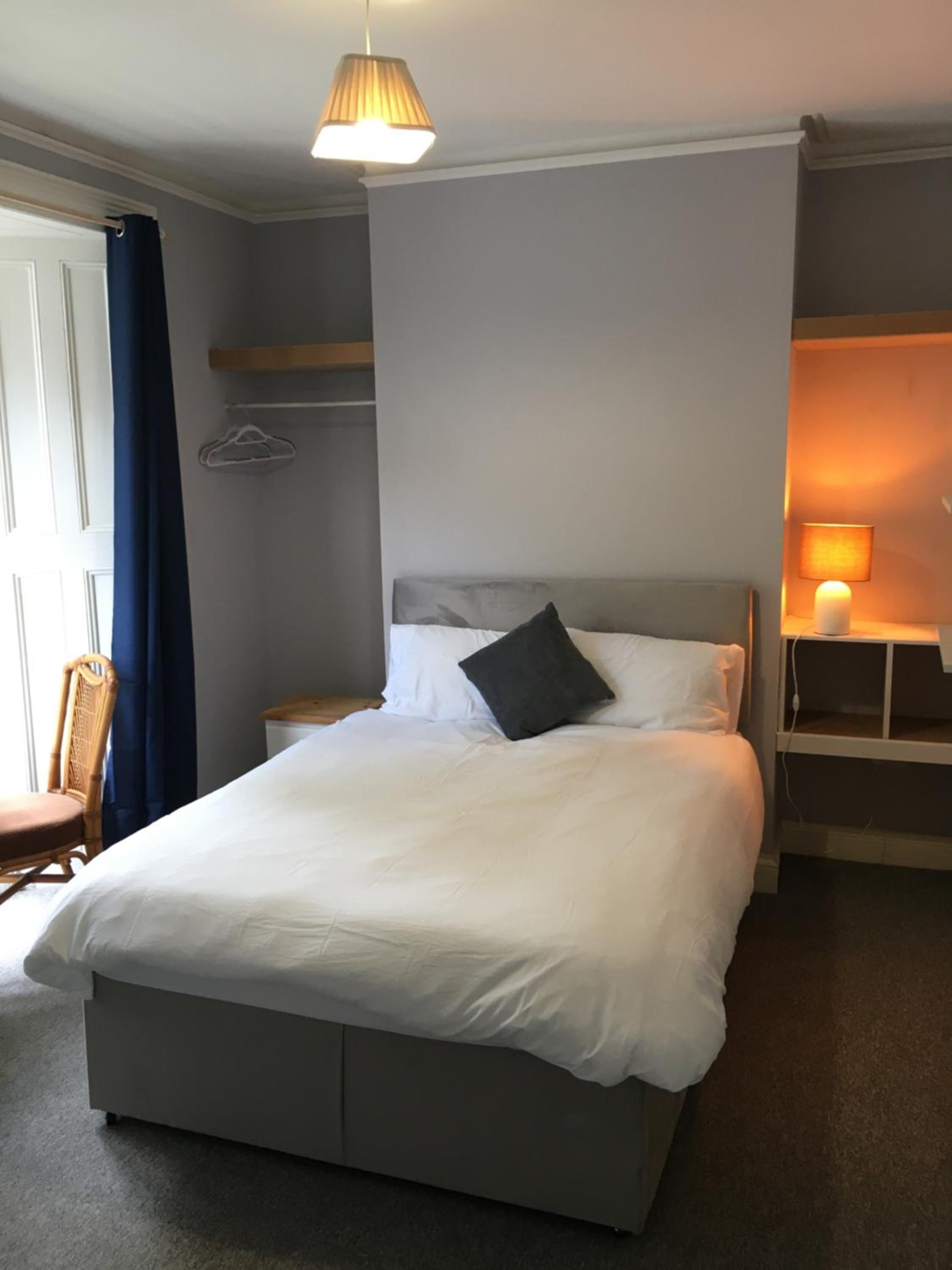 Budget Stay, Shared Guest House, R1 Mount Pleasant hill view 3
