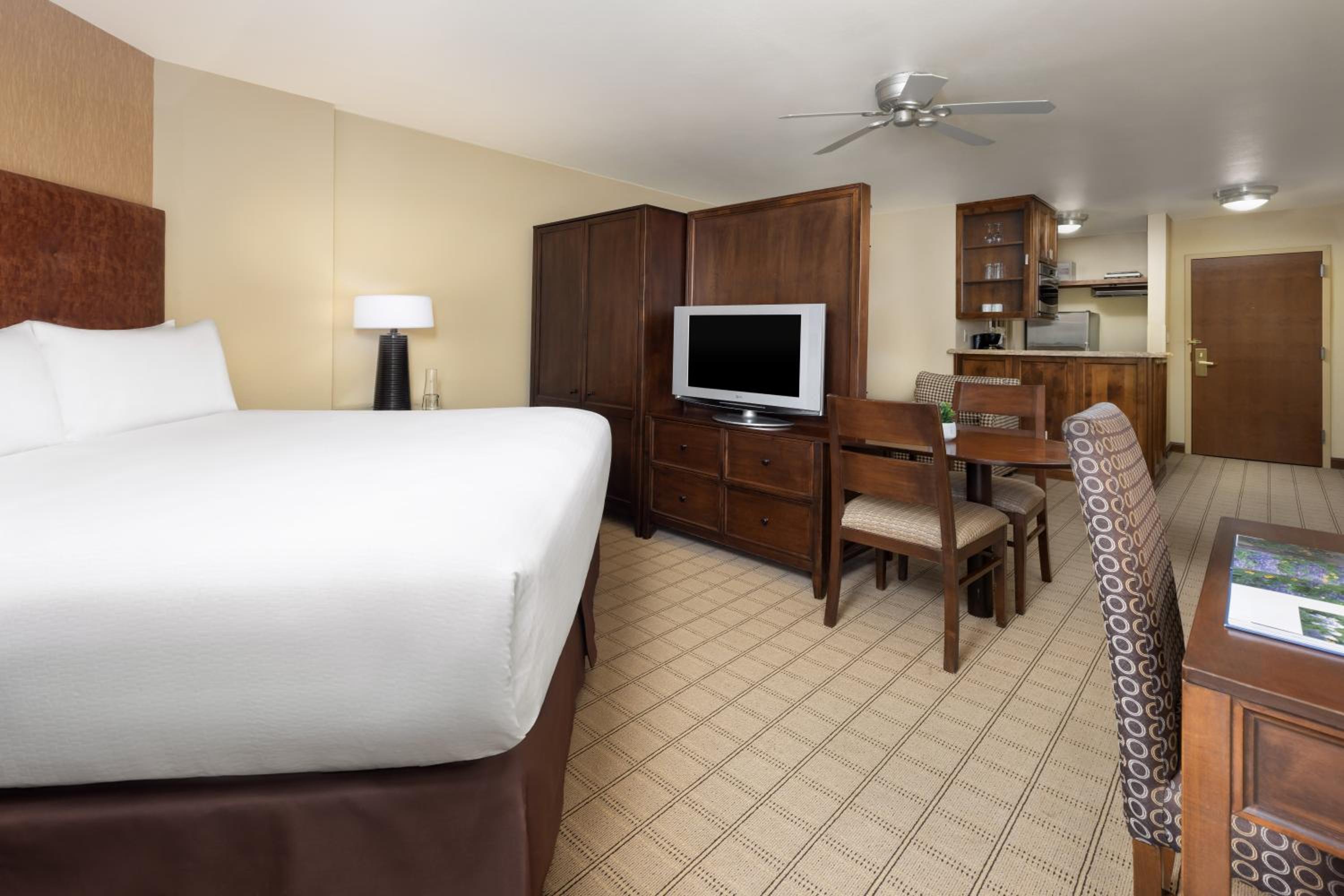 Elevation Hotel  Spa - Property Image 10