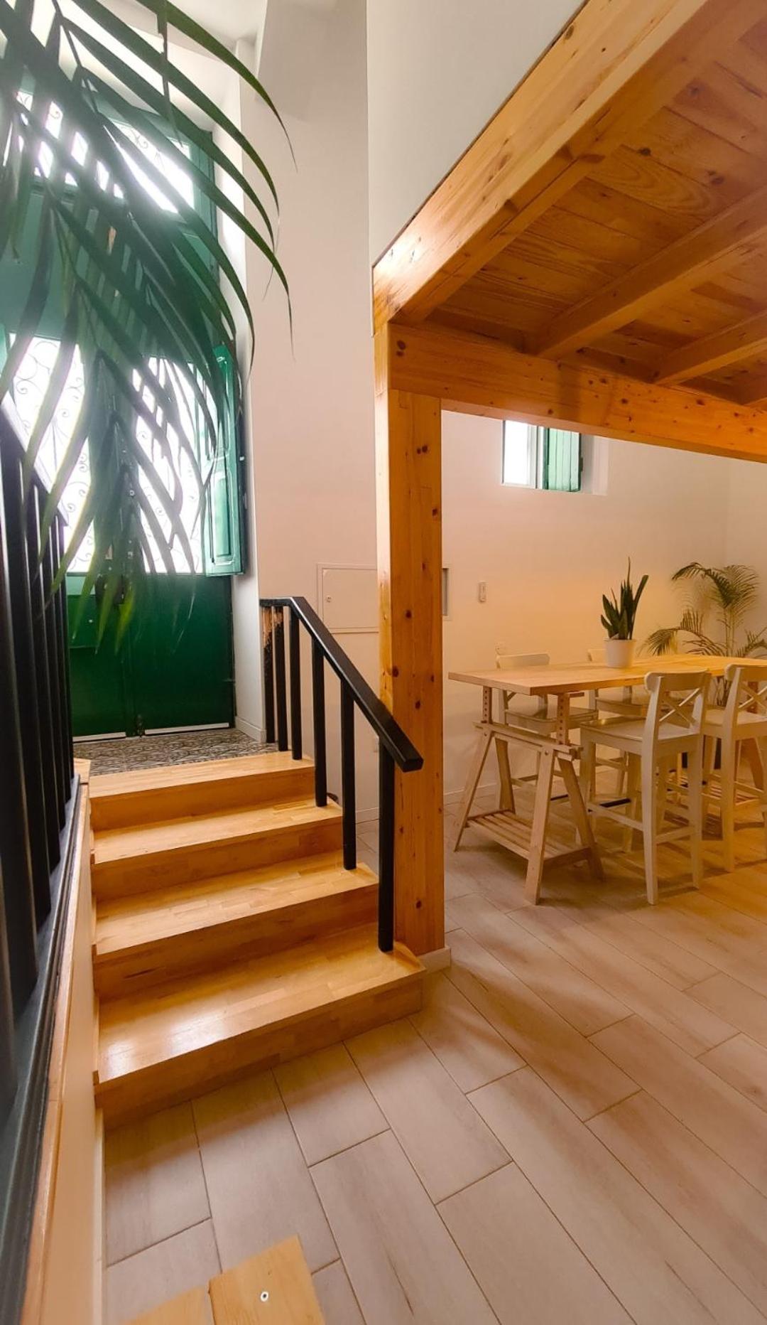 Hotel Mezzanine 4 Faro - Image 1