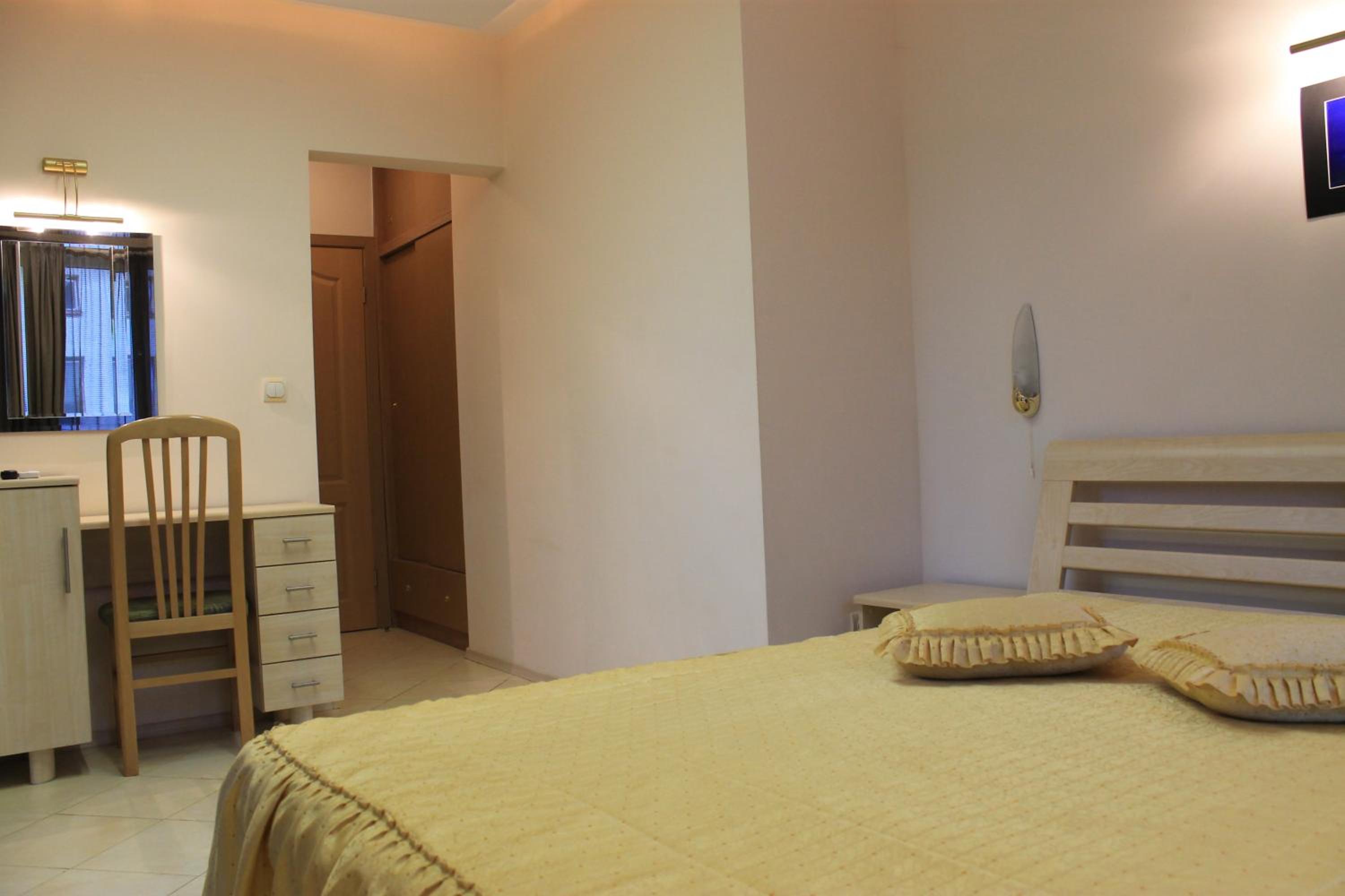 Stela Guest House