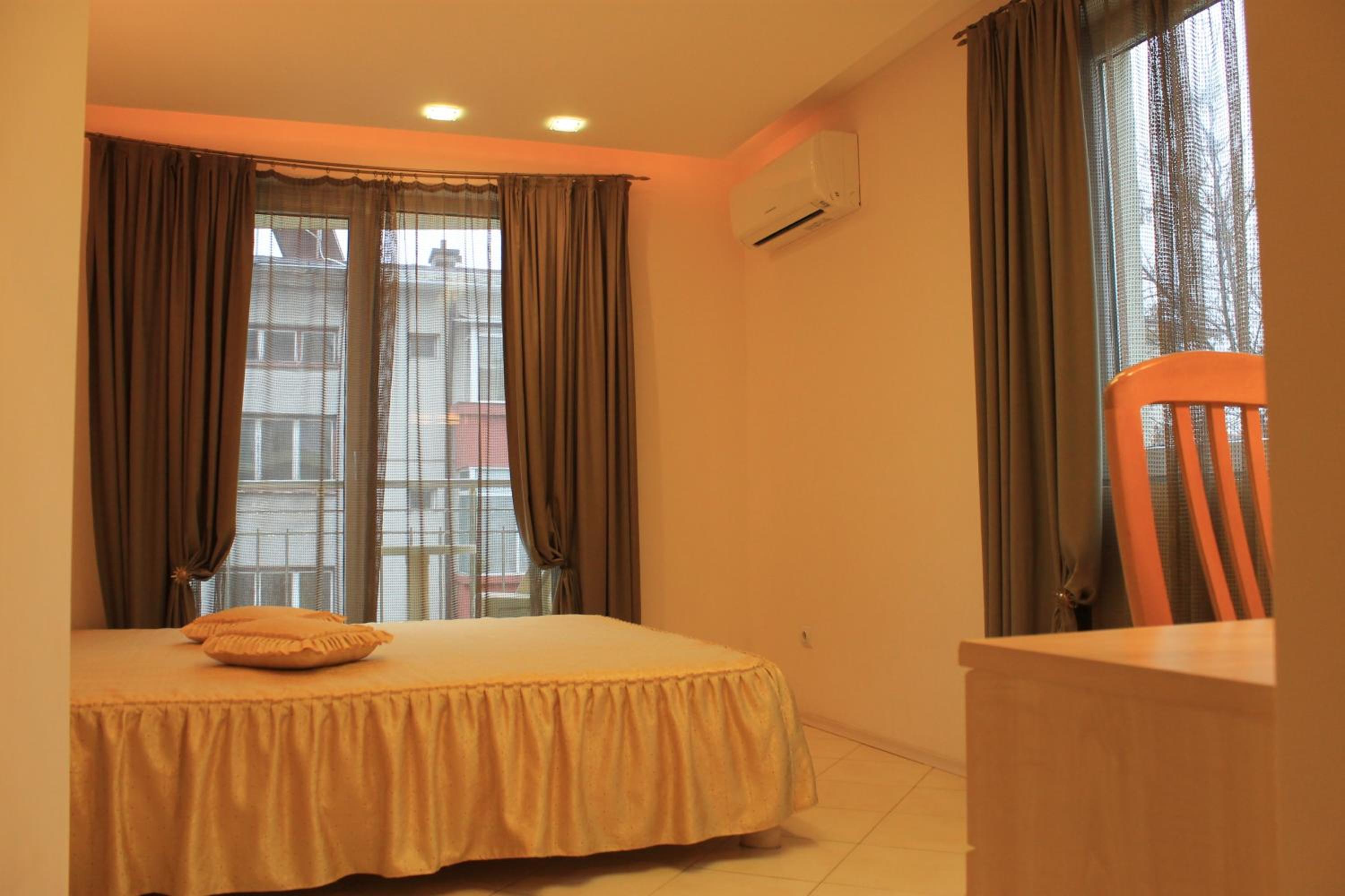 Stela Guest House