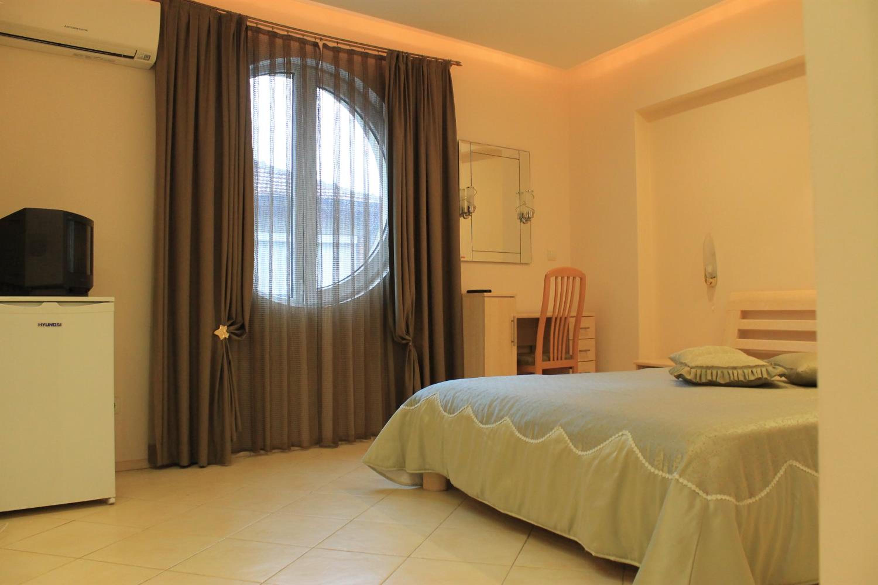 Stela Guest House