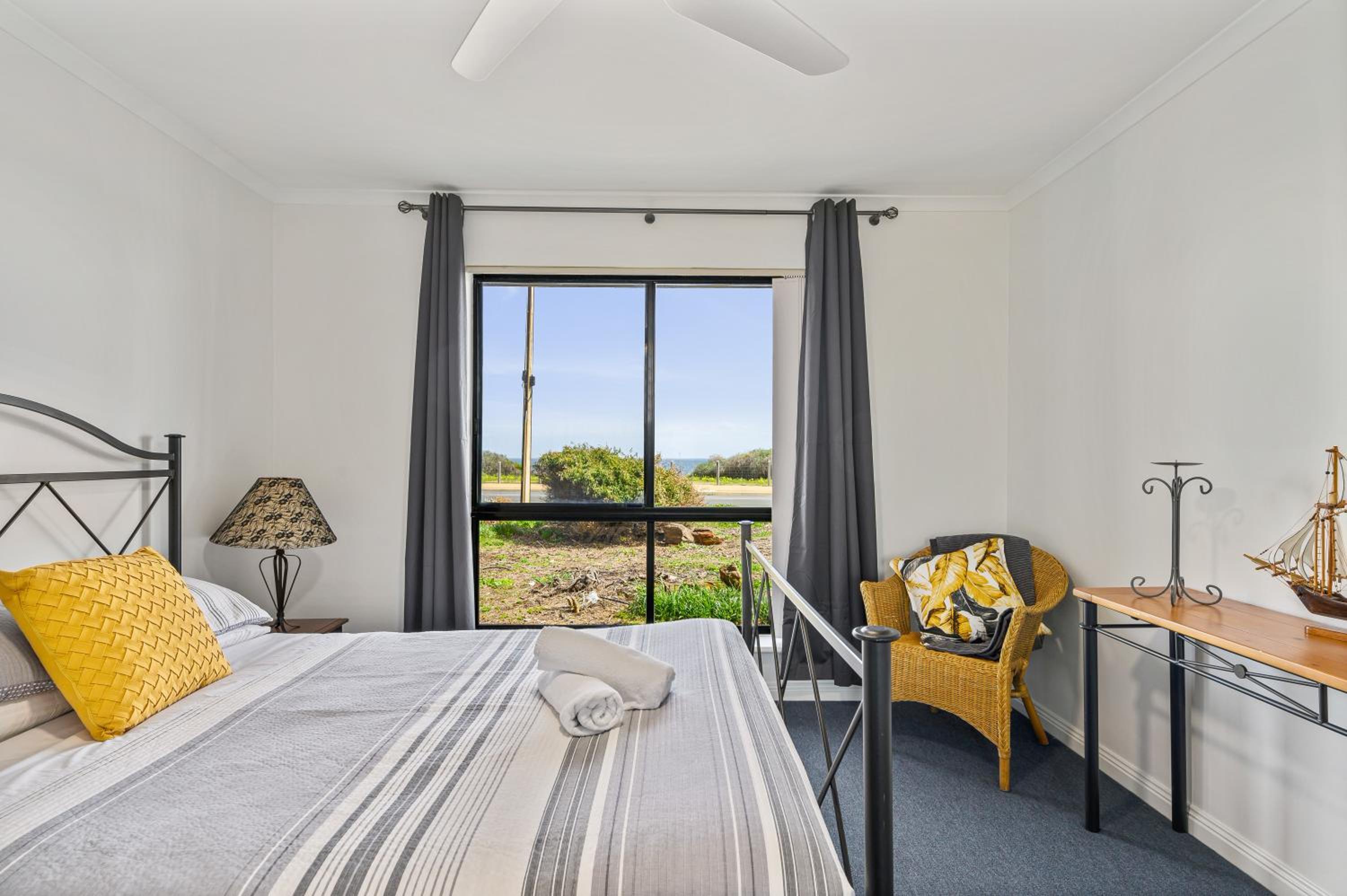 Mareblue Villa - Aldinga Beach - C21 SouthCoast Holidays