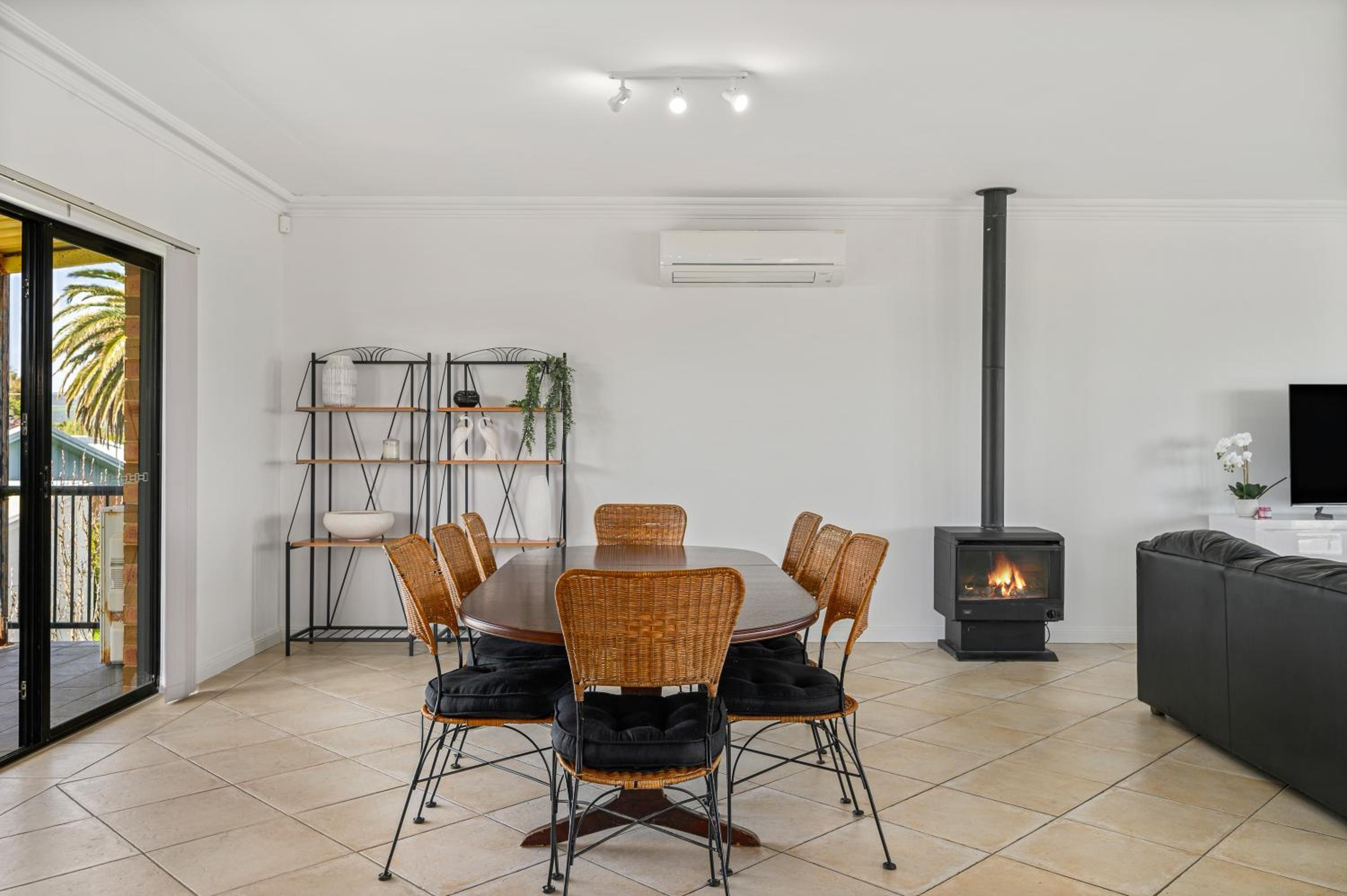 Mareblue Villa - Aldinga Beach - C21 SouthCoast Holidays