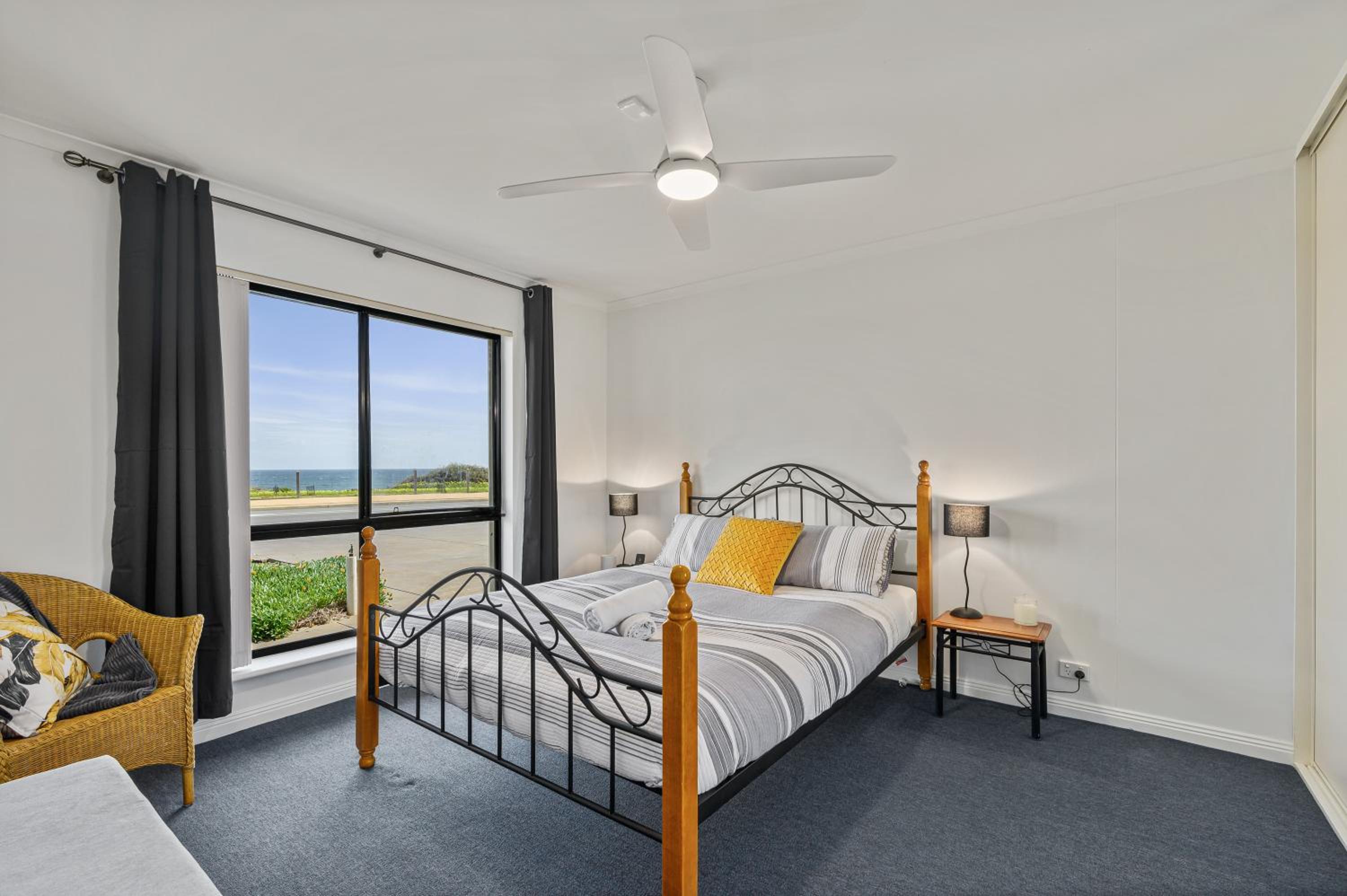 Mareblue Villa - Aldinga Beach - C21 SouthCoast Holidays
