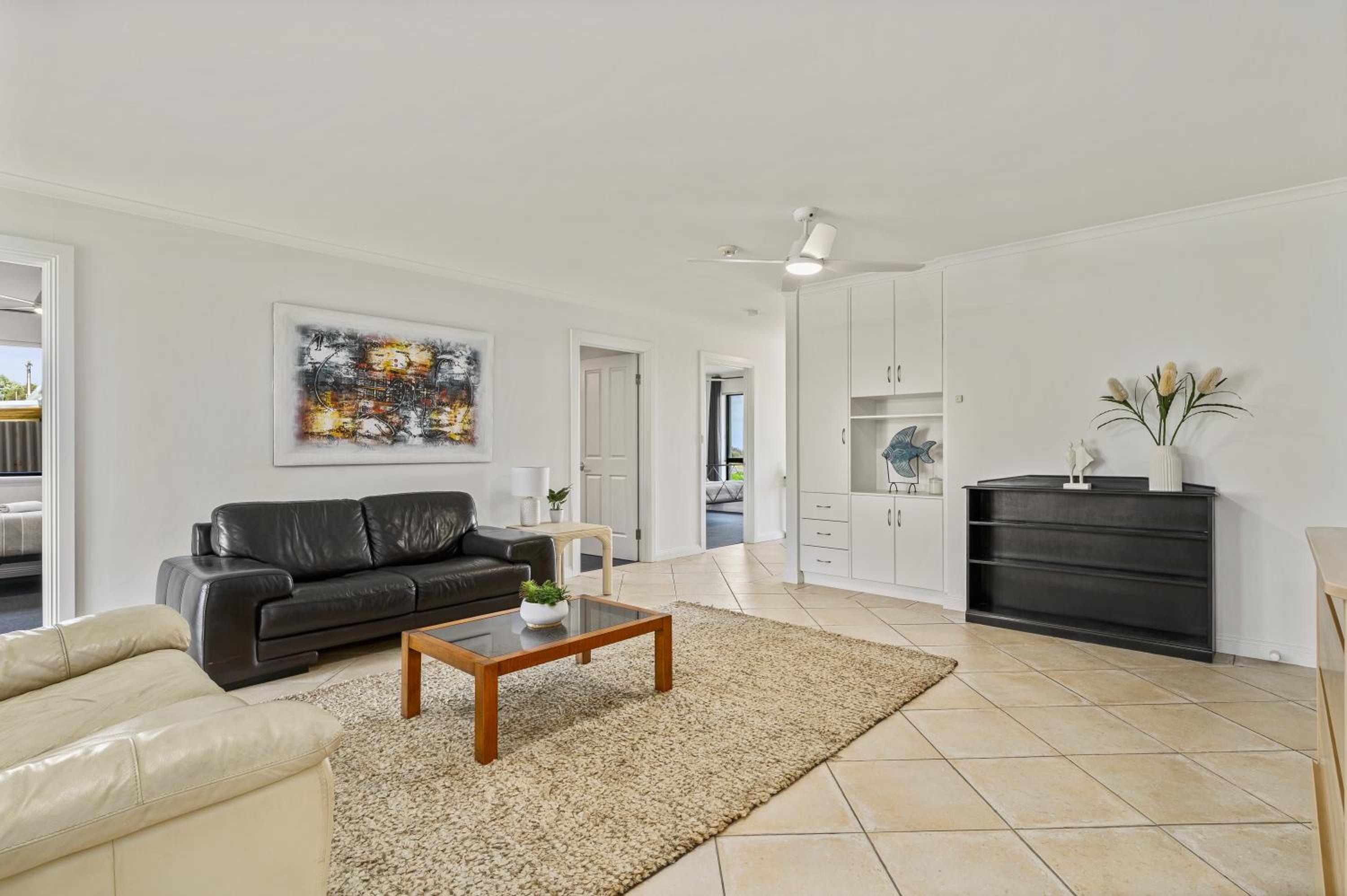 Mareblue Villa - Aldinga Beach - C21 SouthCoast Holidays