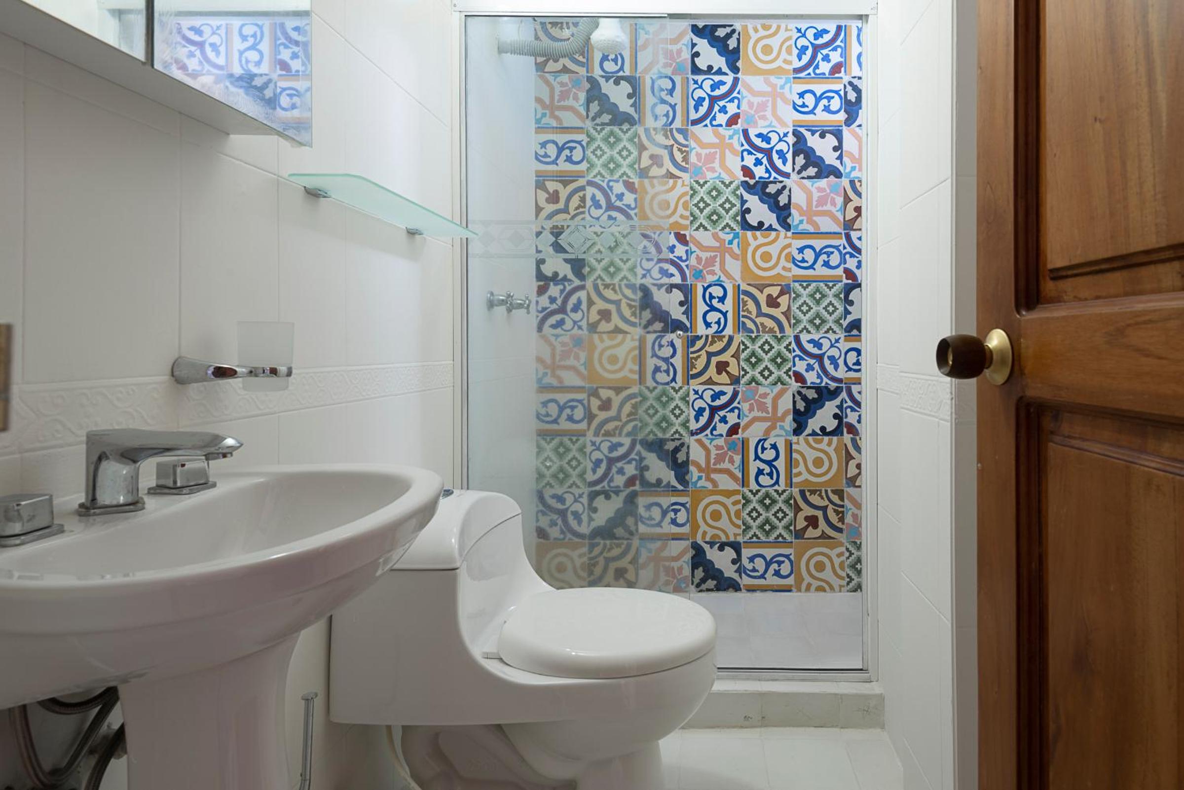 La Casita Azul Cozy Colonial House at Centro Historico with Rooftop and Jacuzzi