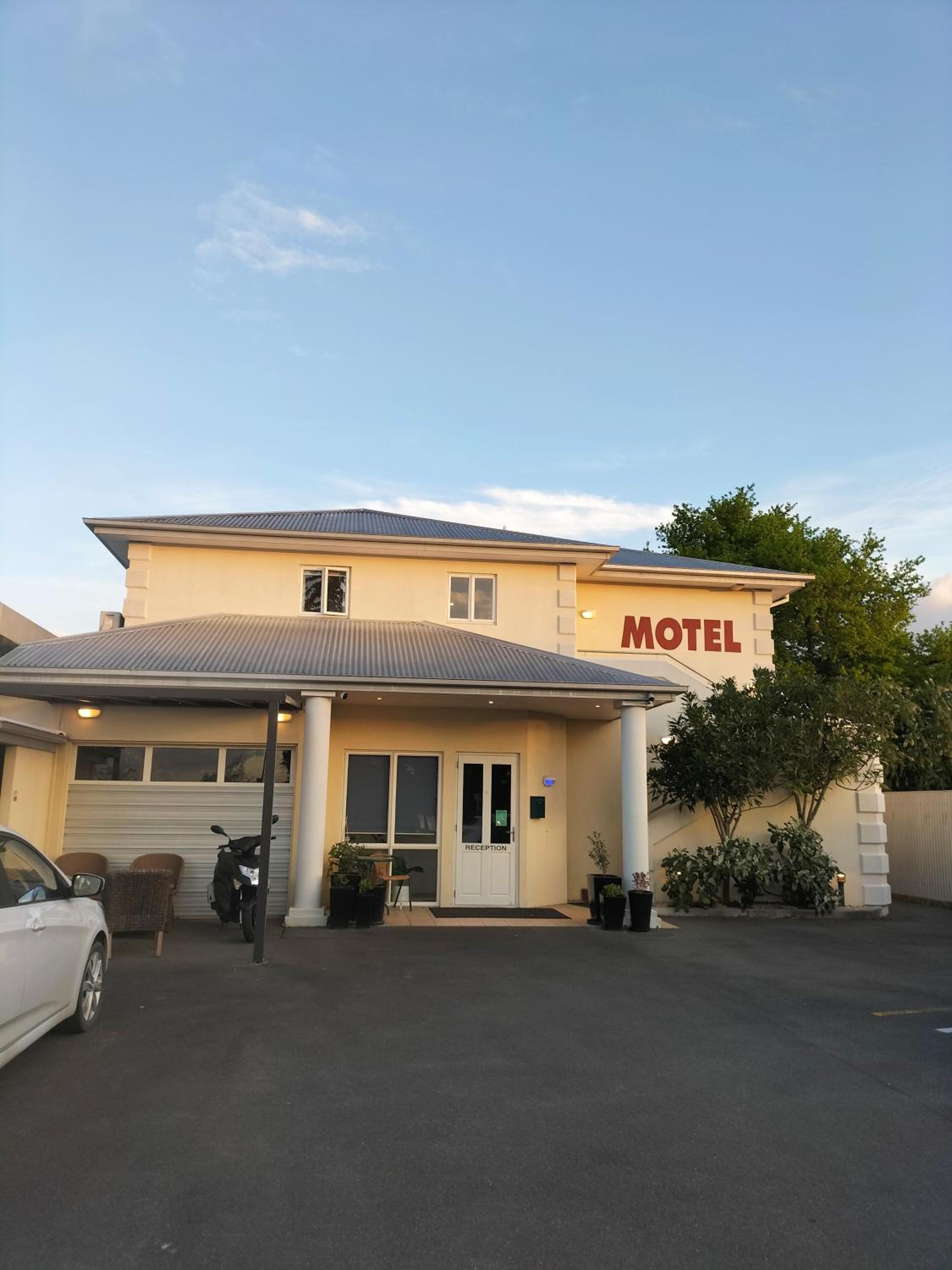 Hotel Boutique Motel - Image 1