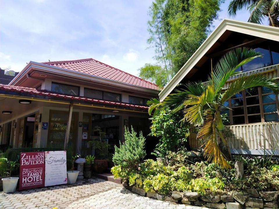 Zillion Pavilion Family & Business Hotel