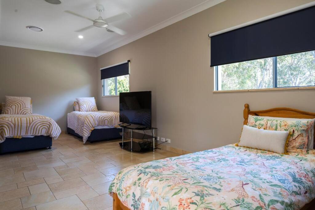 Serenity, Sprawling Home Surrounded By Acreage