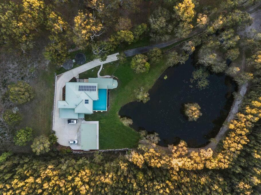Serenity, Sprawling Home Surrounded By Acreage