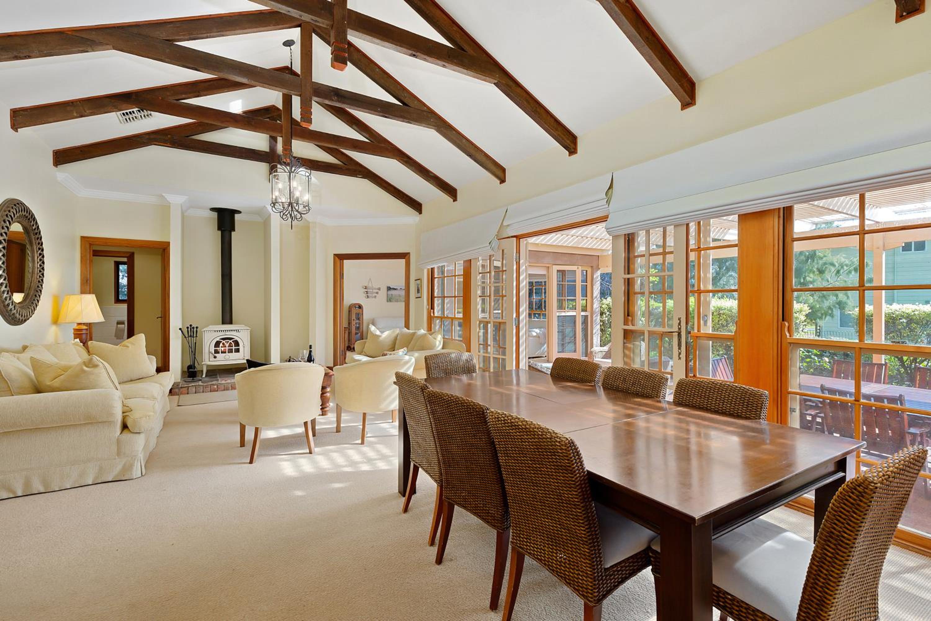 Elcott House - Carrickalinga - C21 SouthCoast Holidays