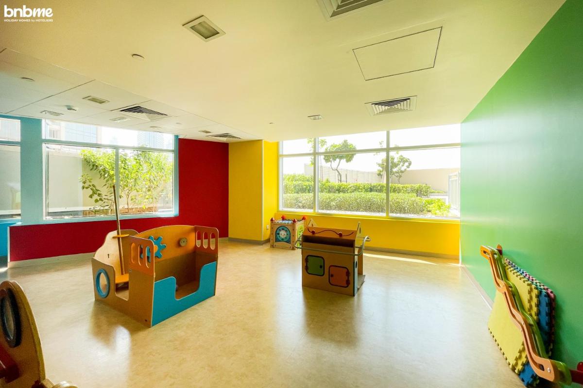 bnbmehomes - Duplex Living walk to Burj K and Dubai Mall - L313