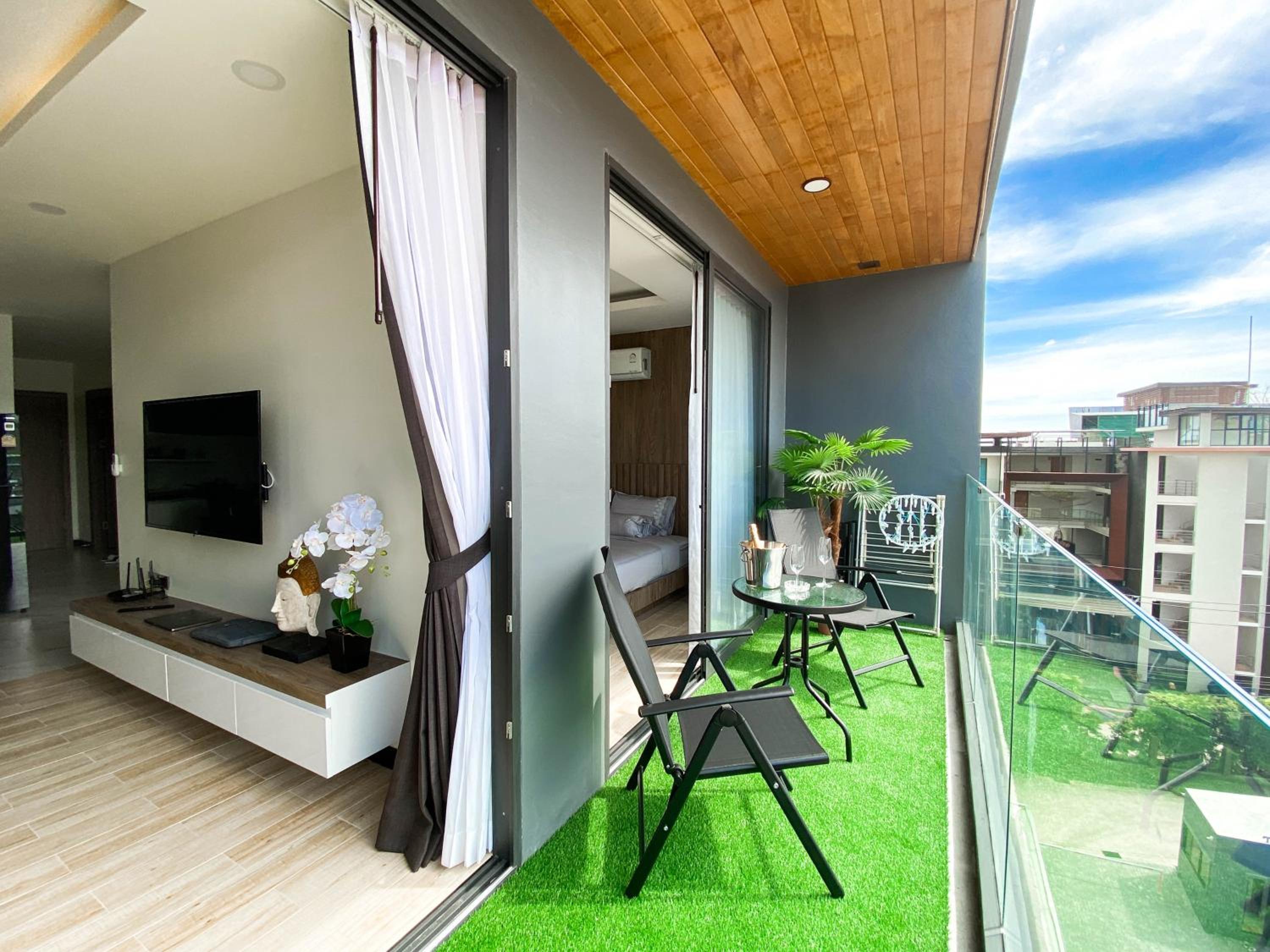balance & terrace