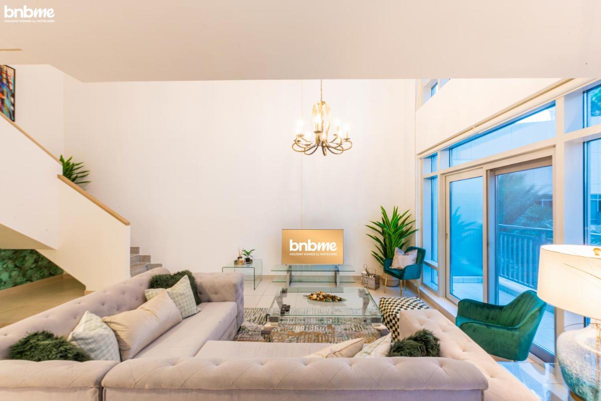 bnbmehomes - Duplex Living walk to Burj K and Dubai Mall - L313