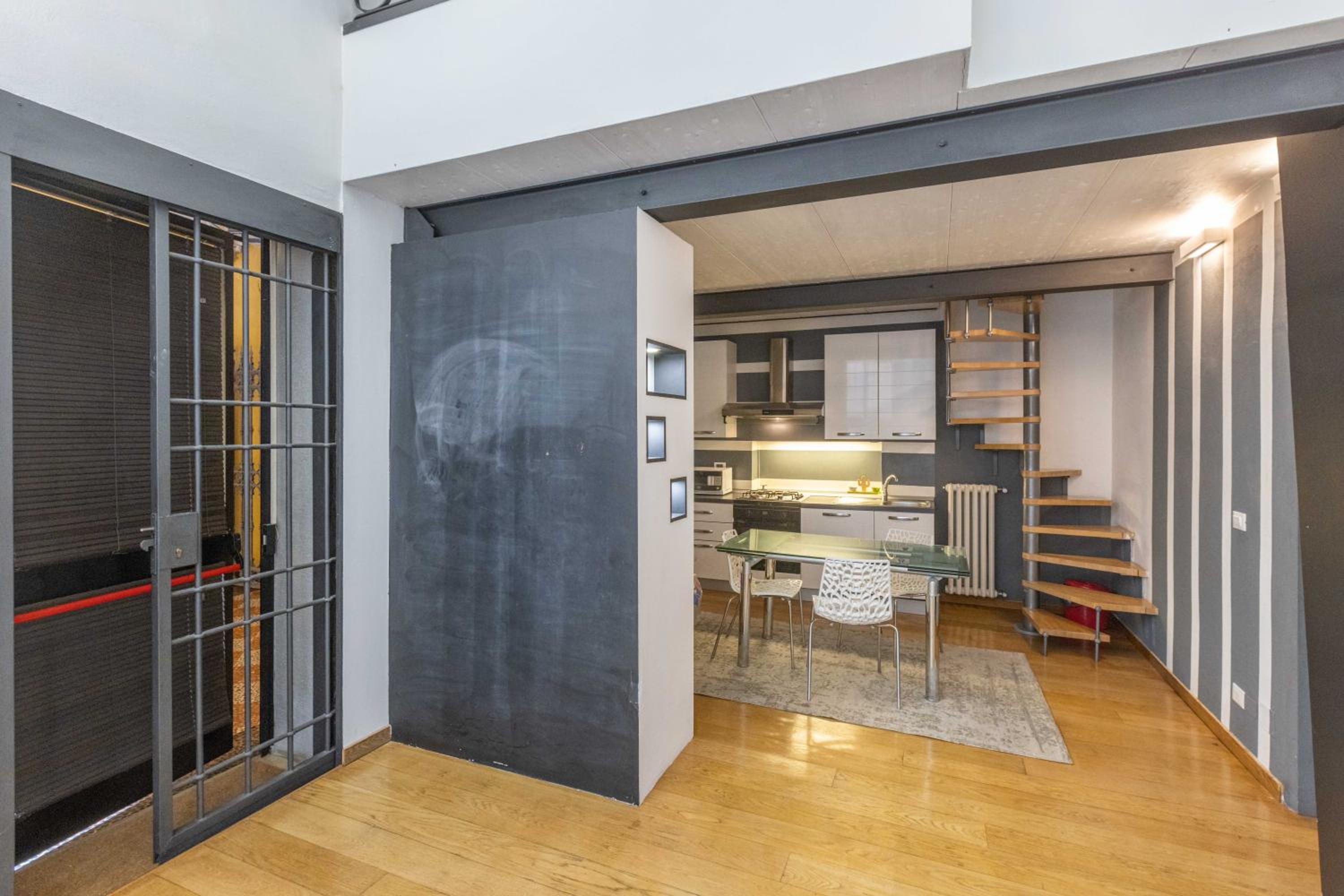 De'Carbonesi, Bologna by Short Holidays