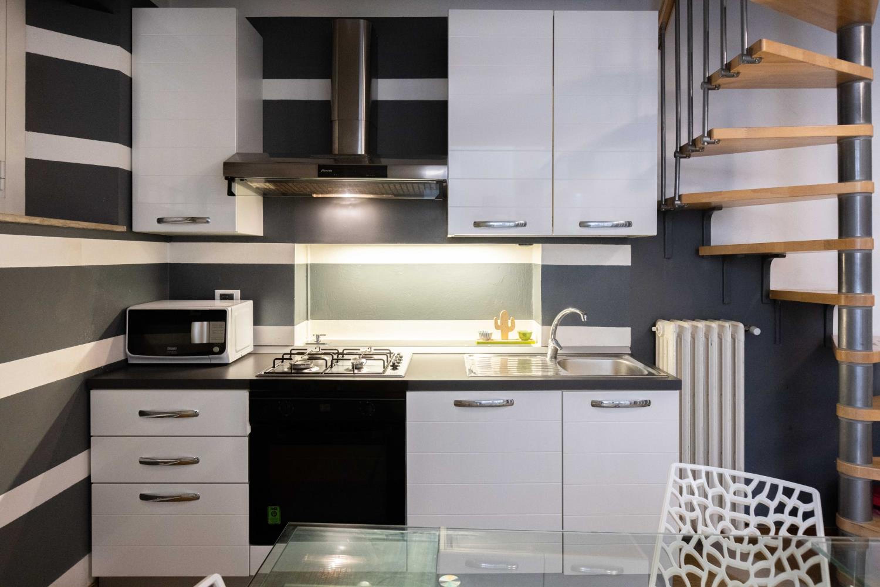De'Carbonesi, Bologna by Short Holidays