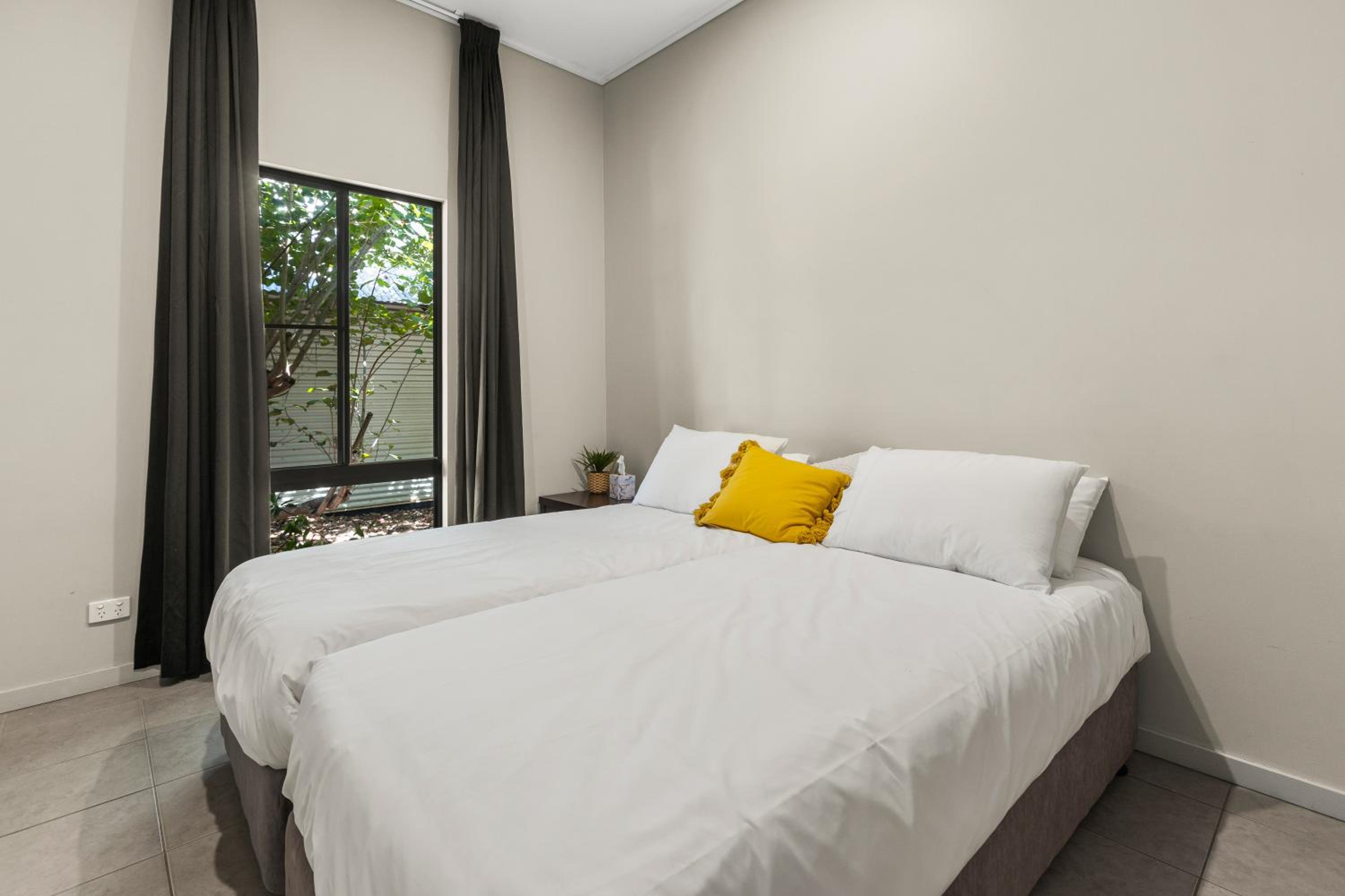 Broome Apartments