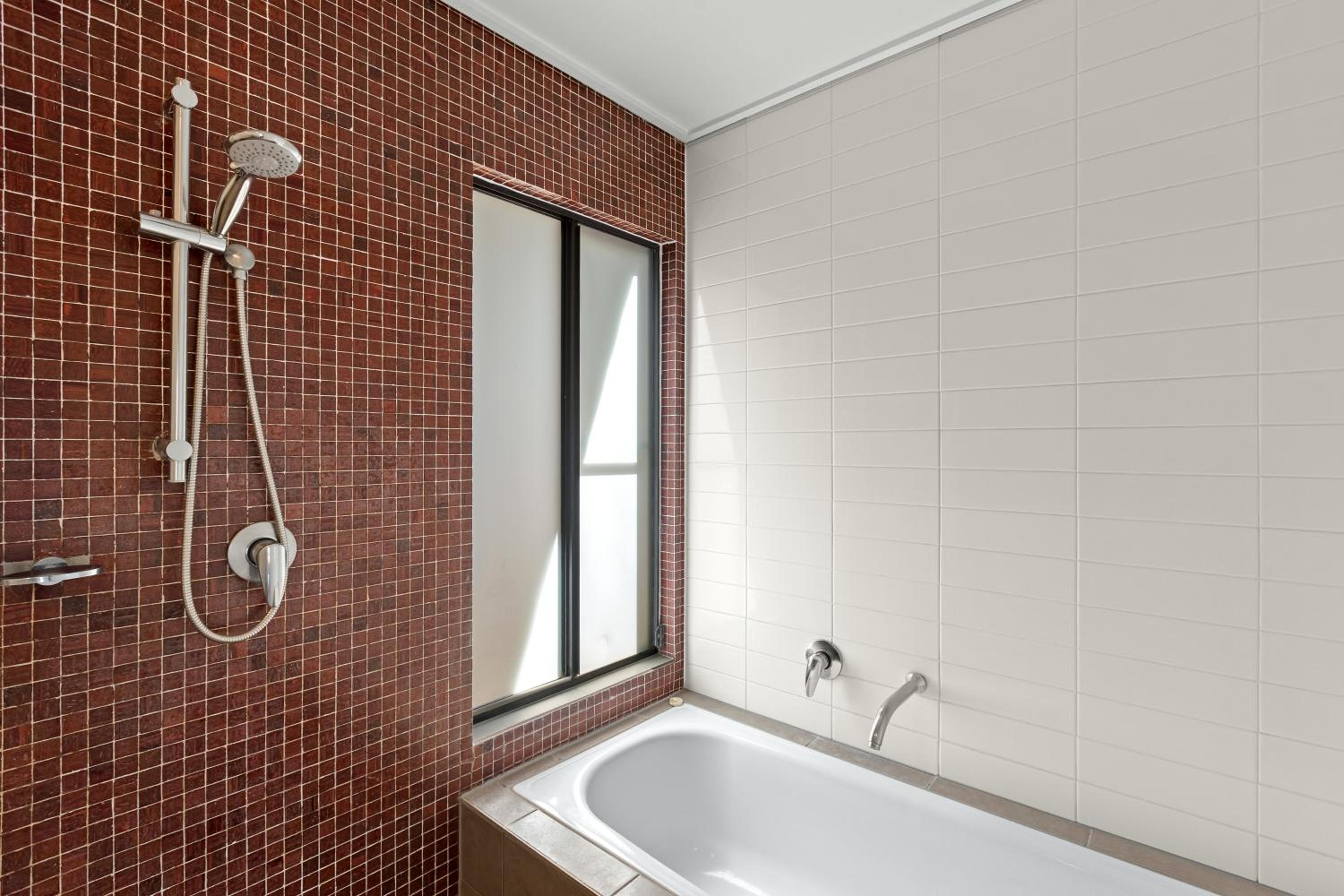 Broome Apartments