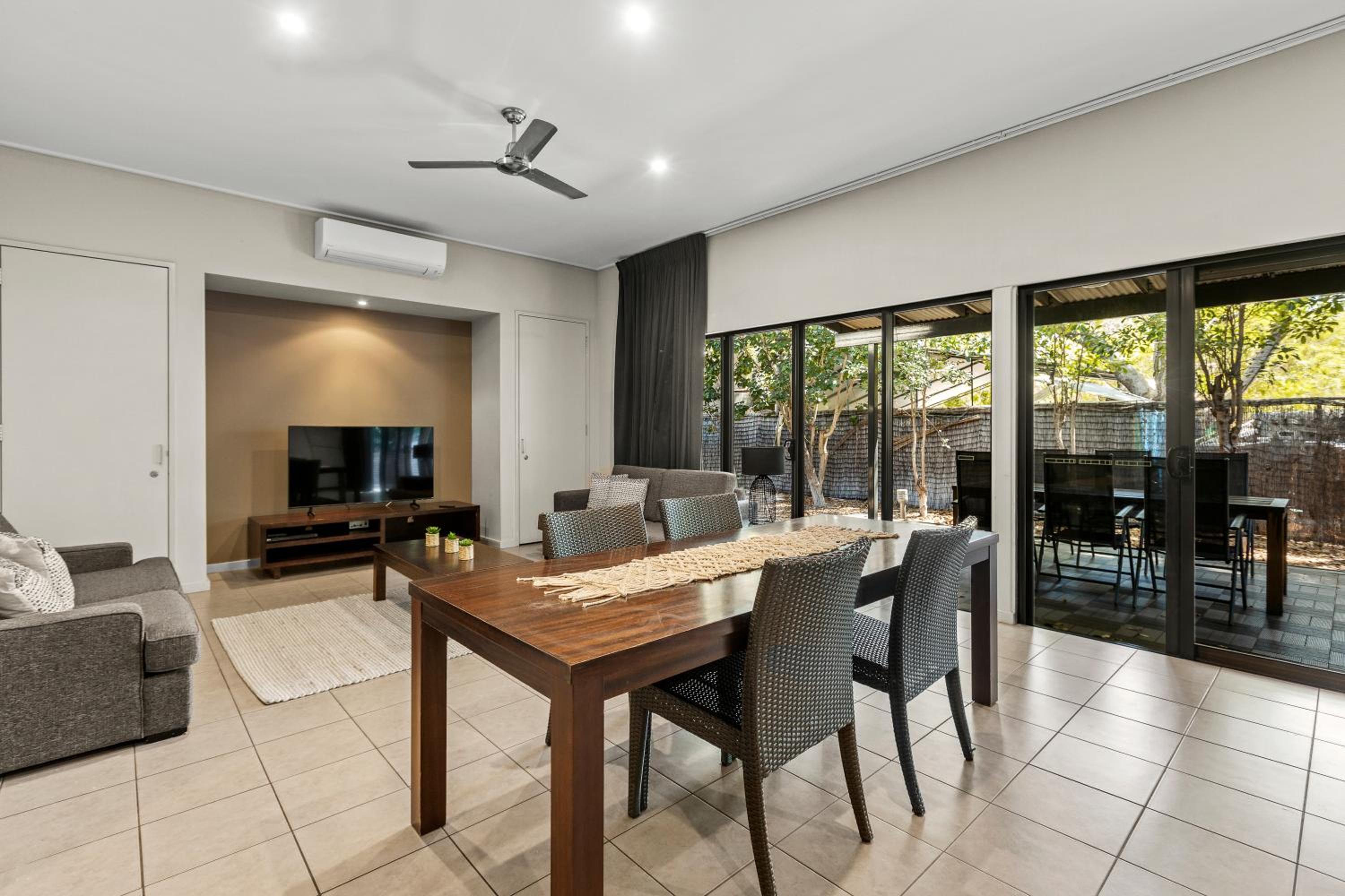 Broome Apartments