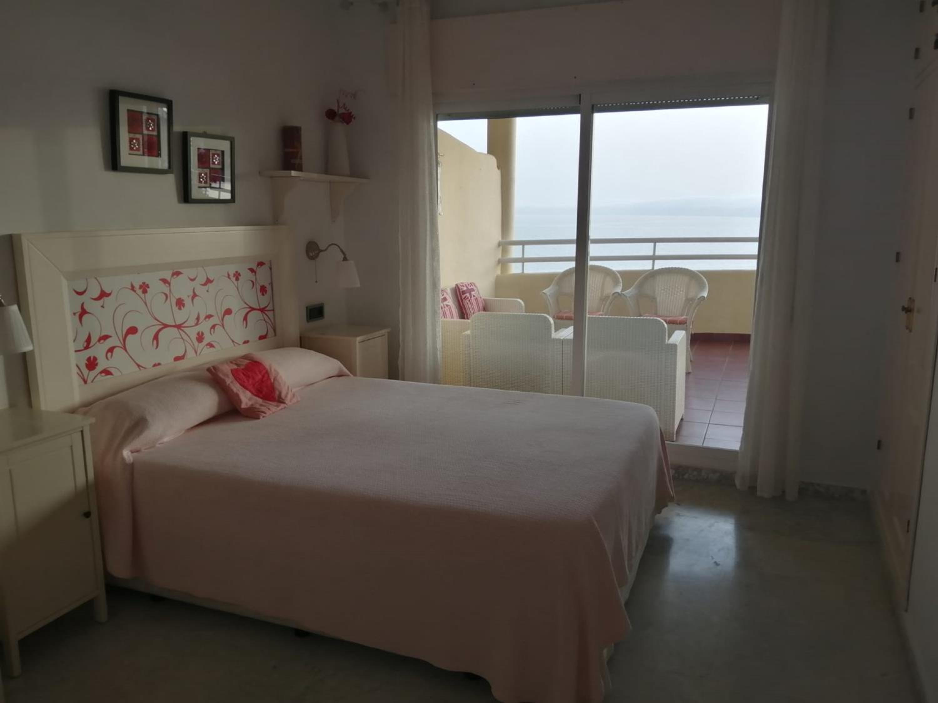 Holidays2Benalmadena Torrequebrada Sea view Front beach with pool parking & terraces