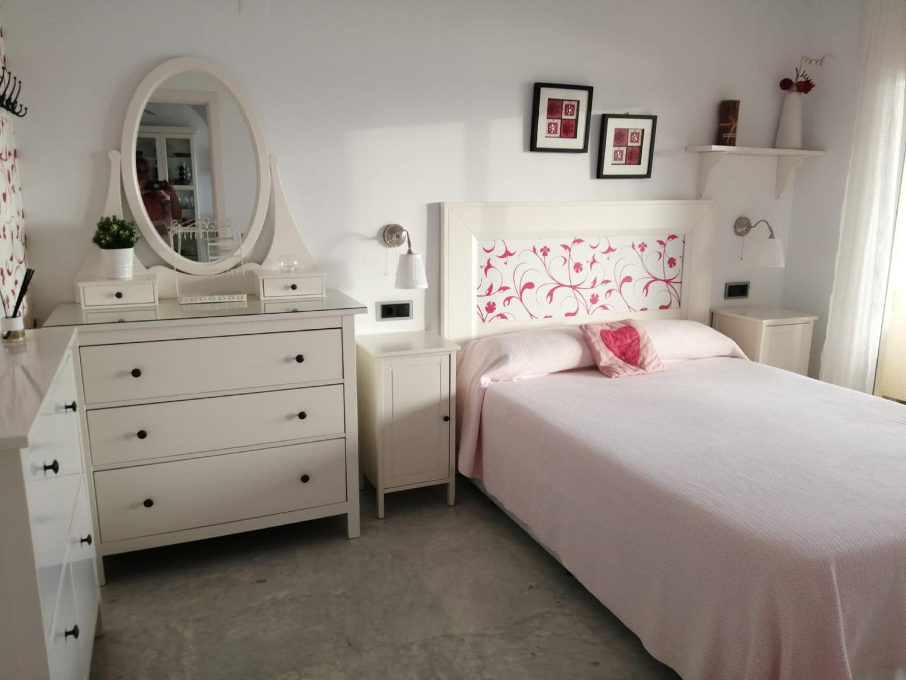 Holidays2Benalmadena Torrequebrada Sea view Front beach with pool parking & terraces