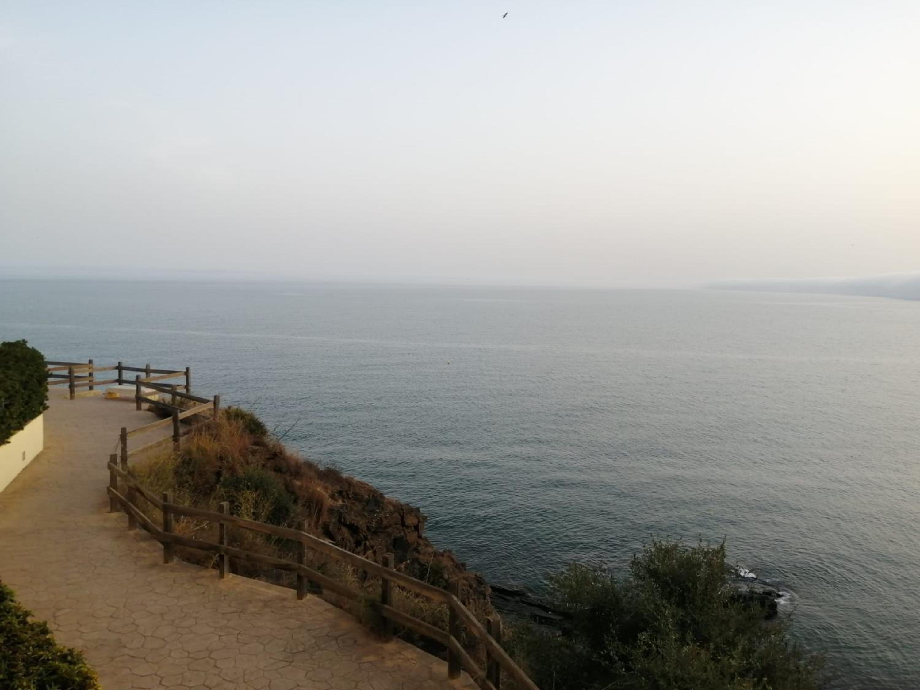 Holidays2Benalmadena Torrequebrada Sea view Front beach with pool parking & terraces