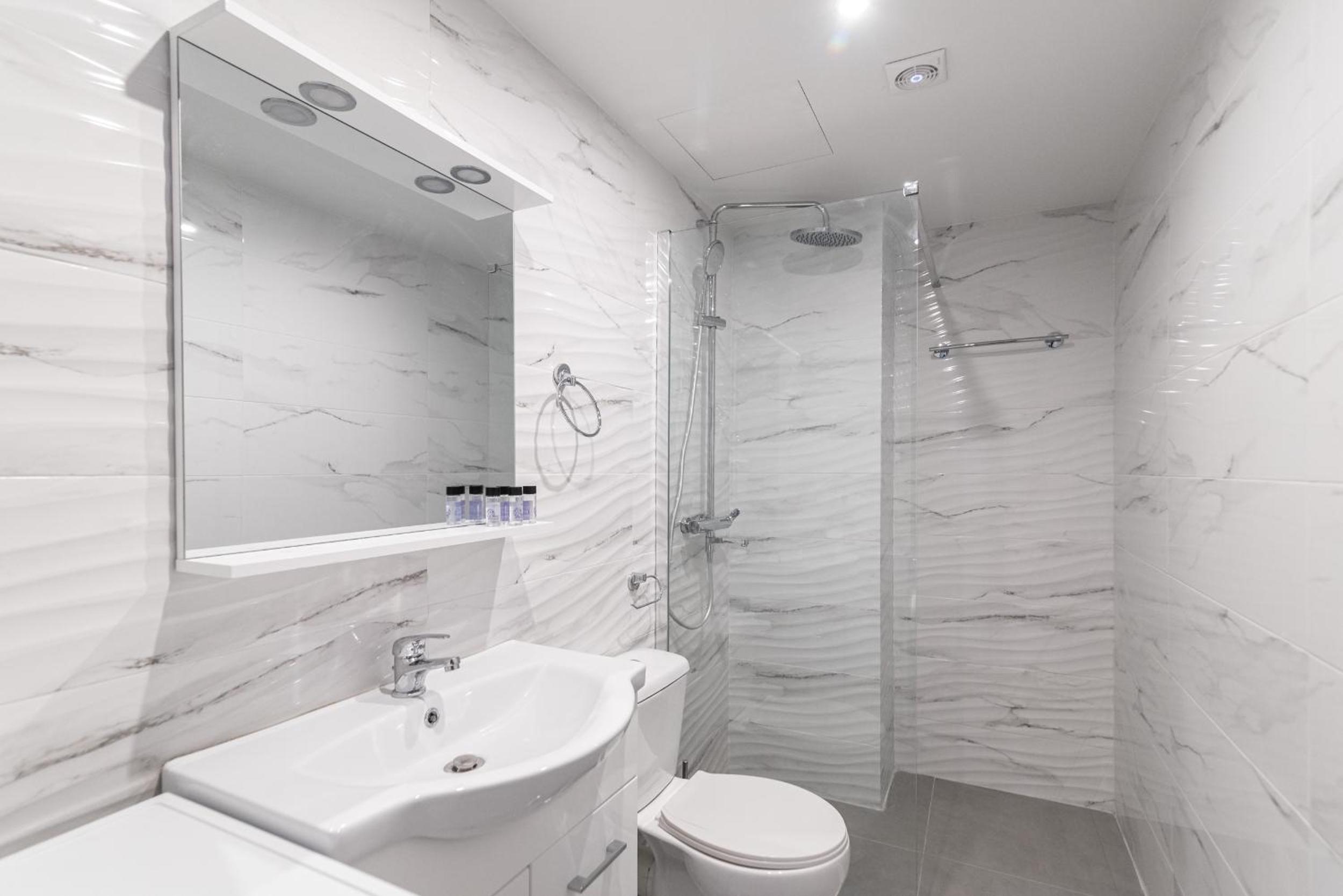 Blue Riviera villas & suites - Alimos 2