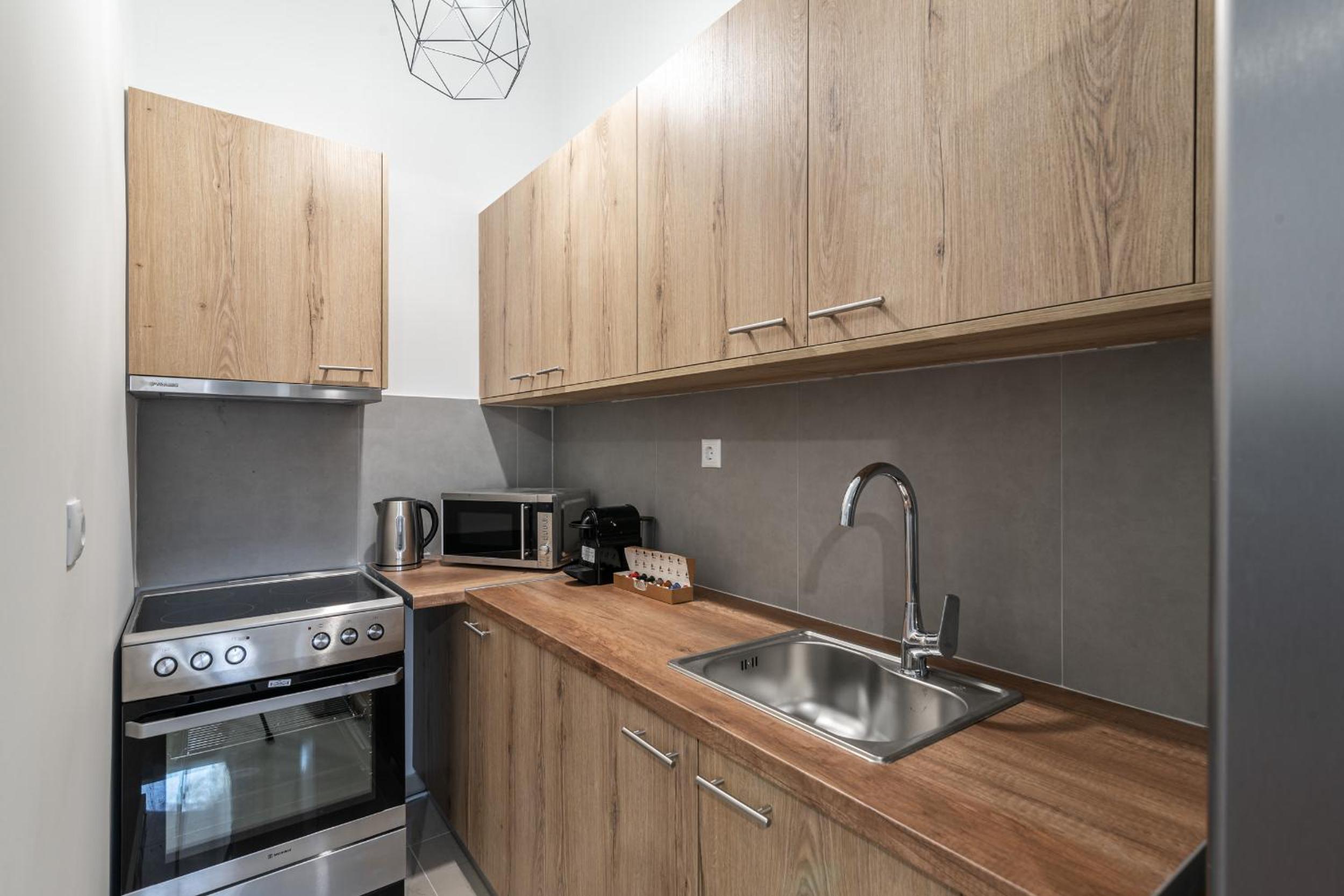 Blue Riviera villas & suites - Alimos 2