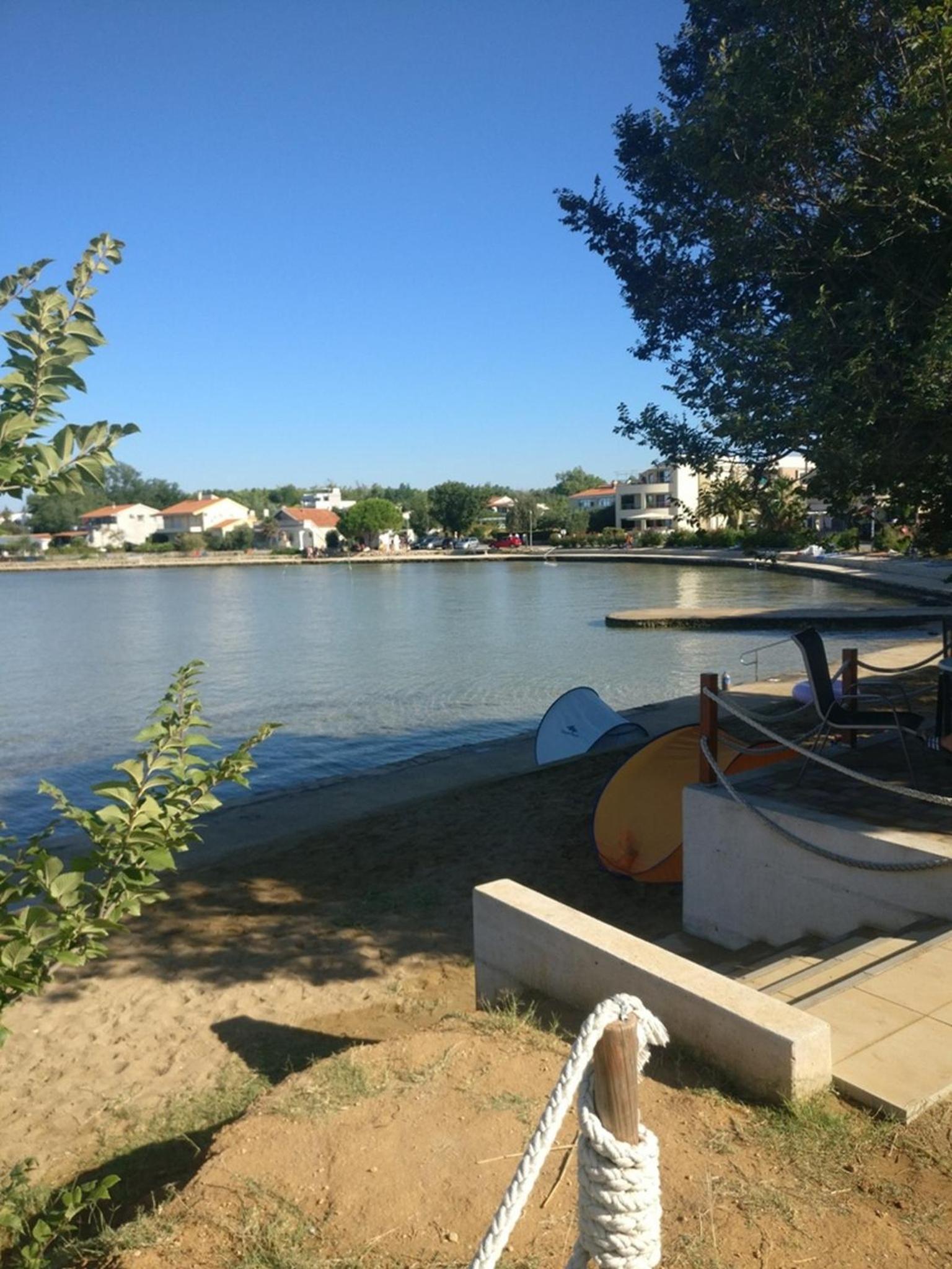 Photo 32
