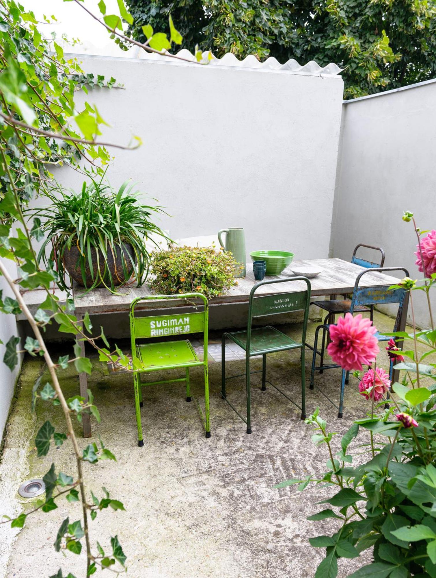 spacious apartment close to the University view 3