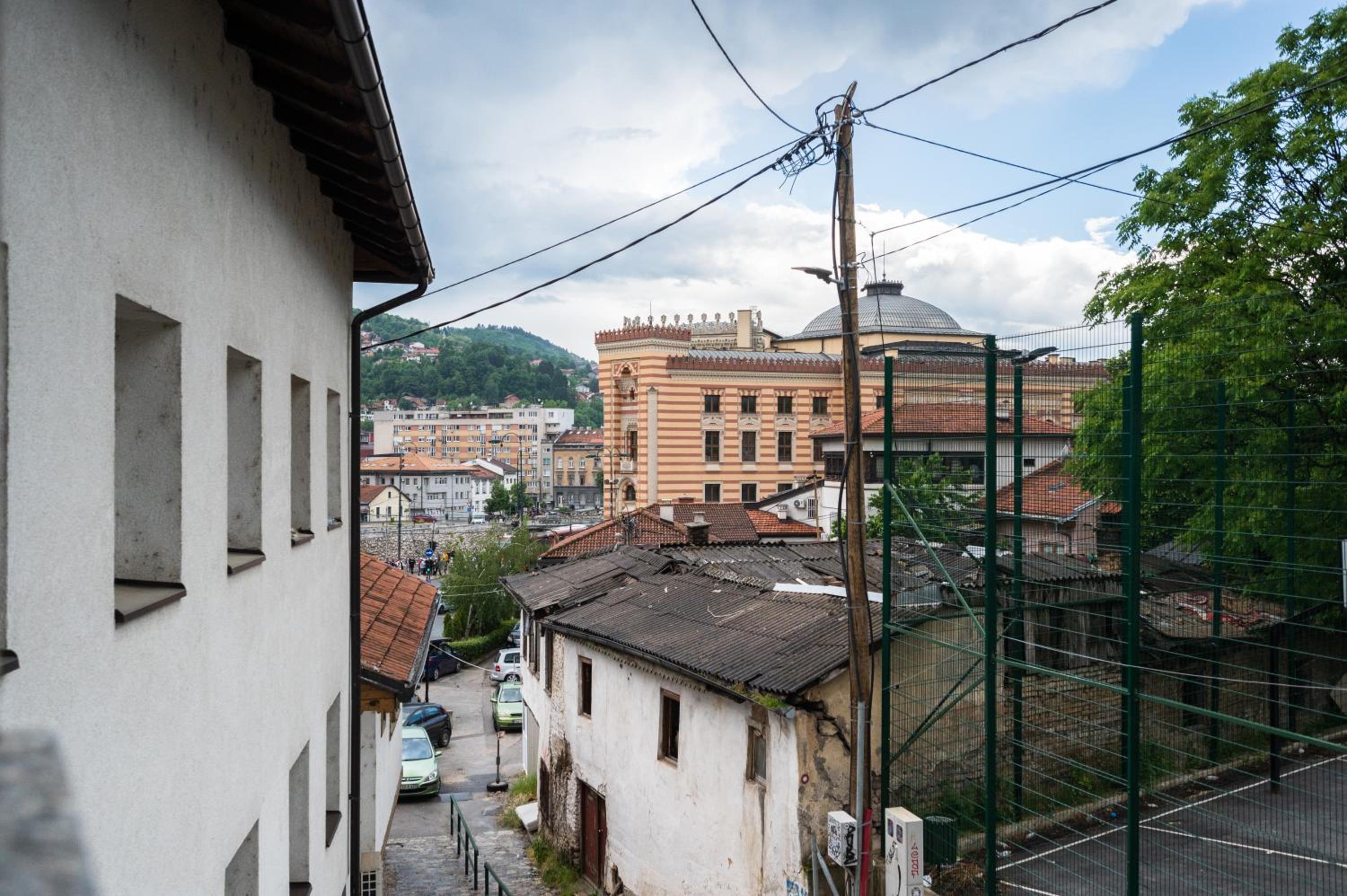 Spacious & Modern Apartments- Old Town