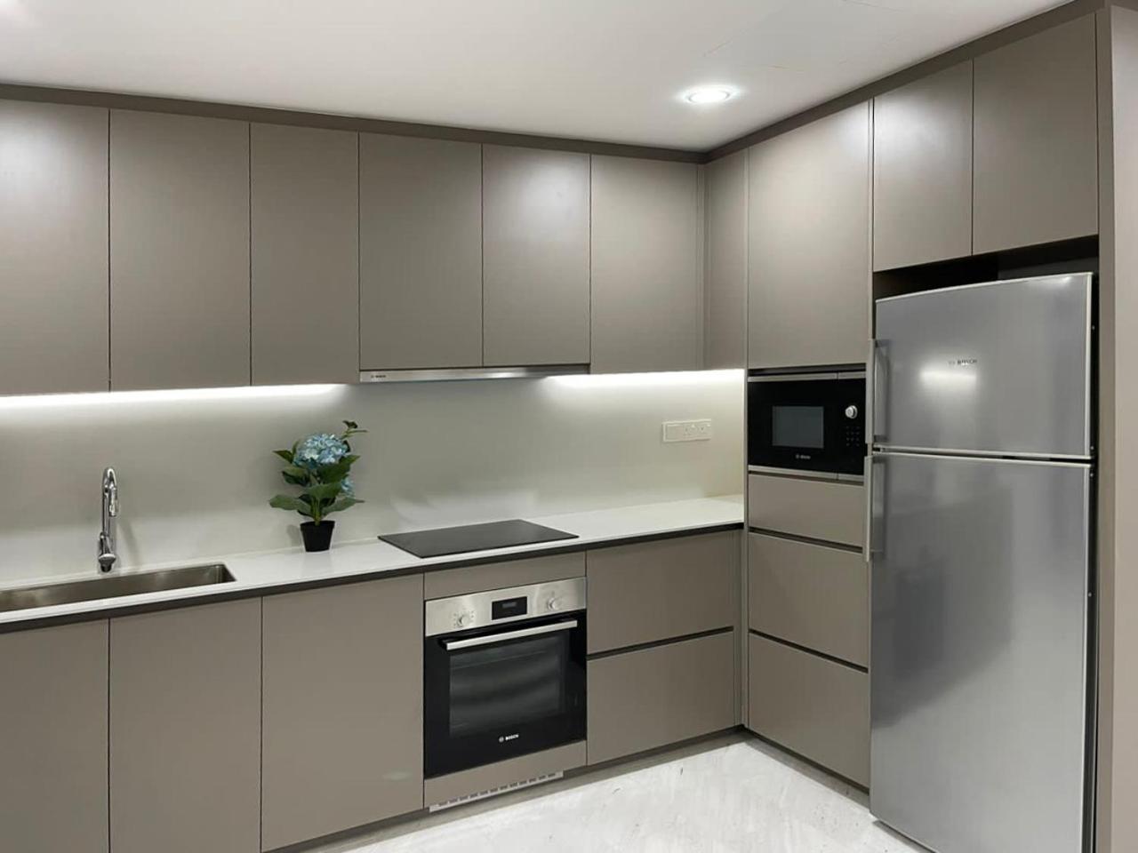Eaton Residences KLCC by BHS