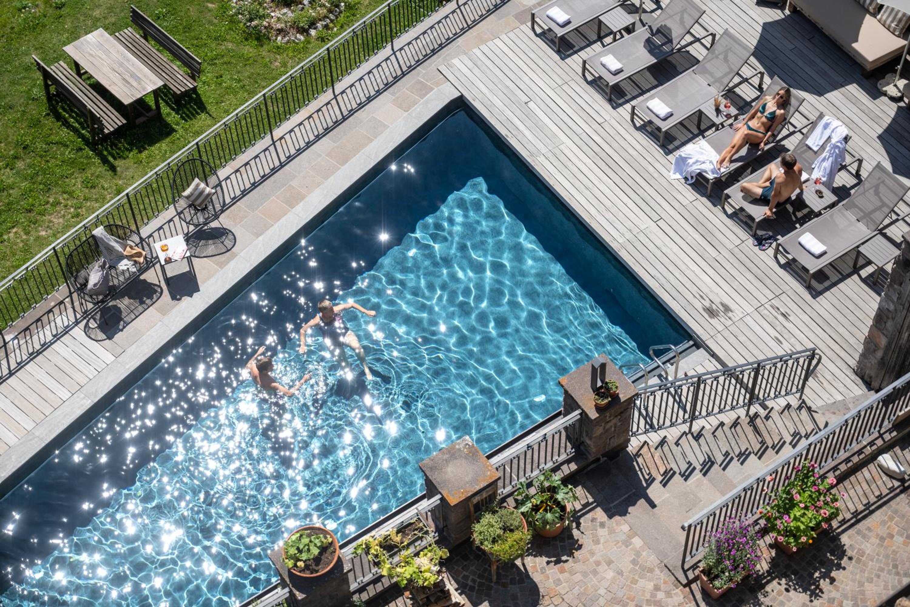 Hotel Paradies view 3
