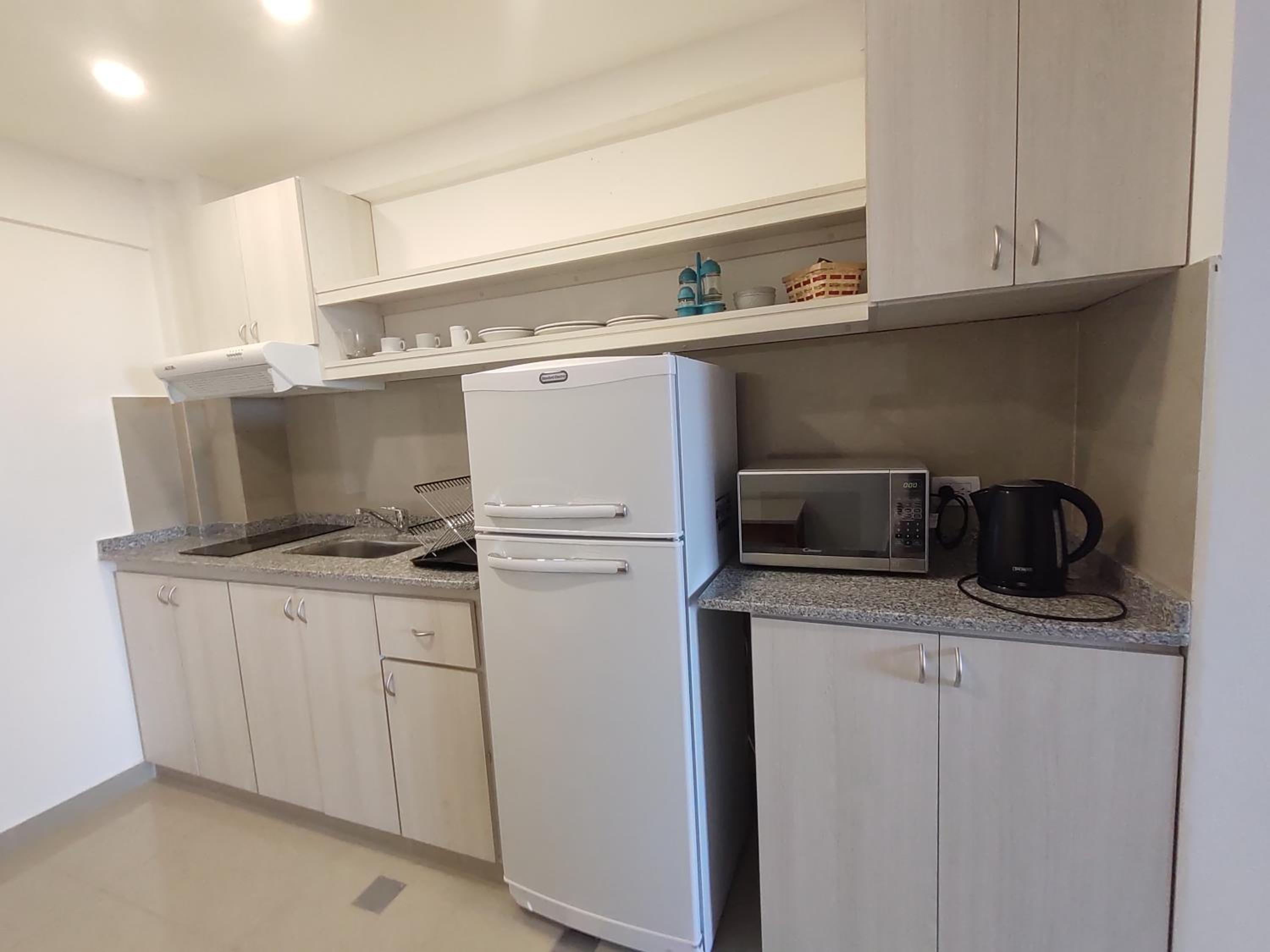 DELFINA suites 2A