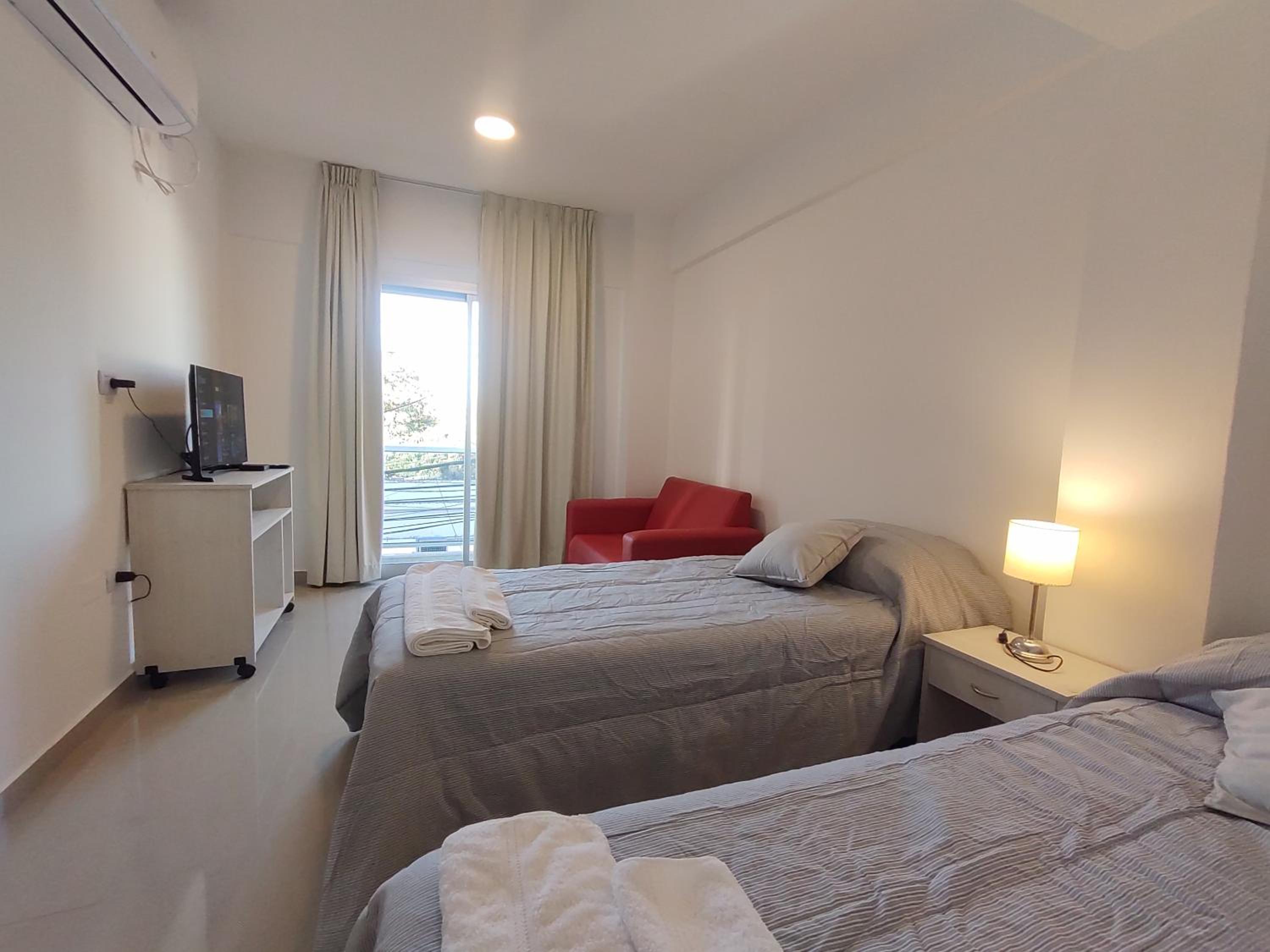 DELFINA suites 2A