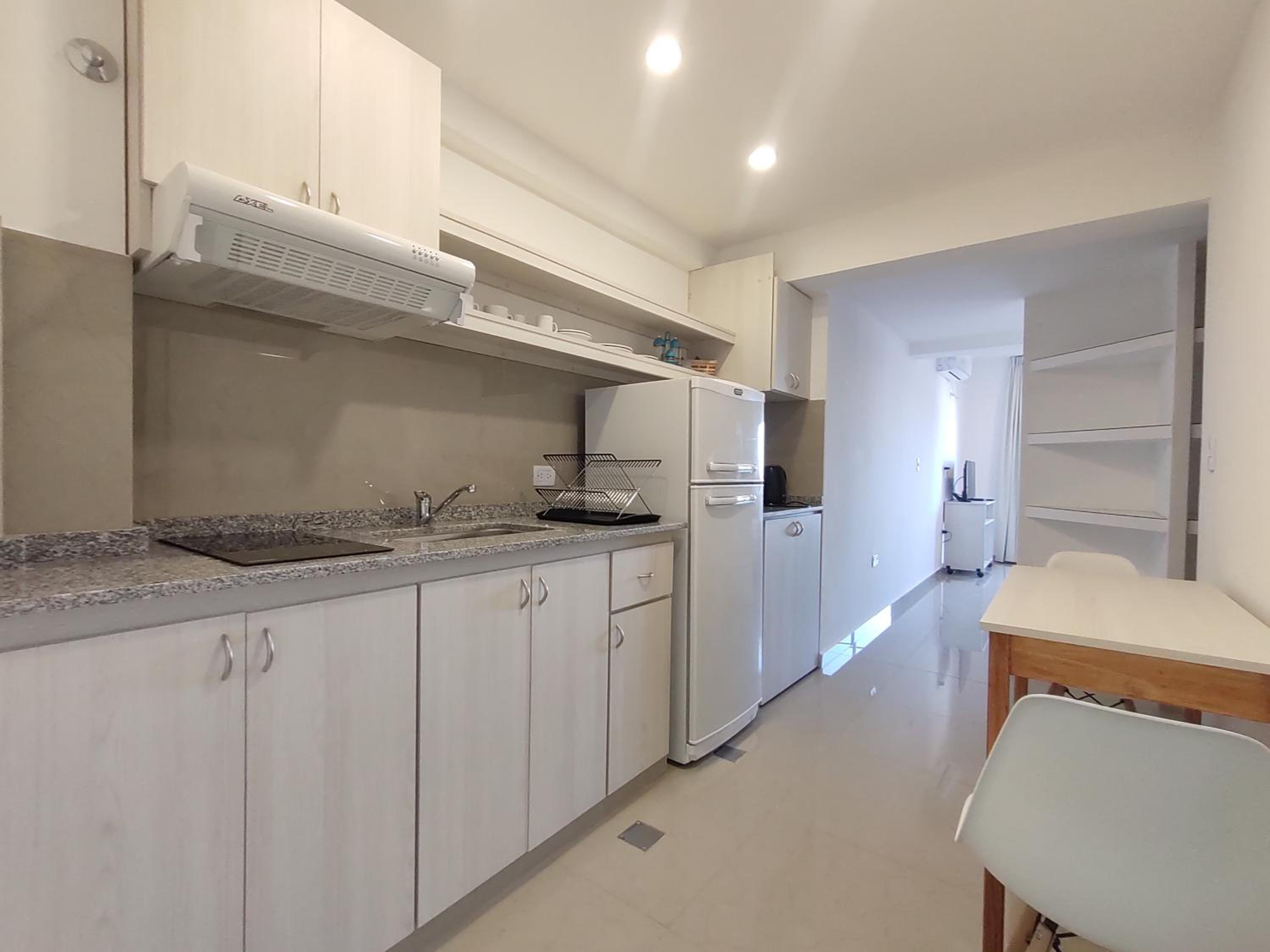DELFINA suites 2A