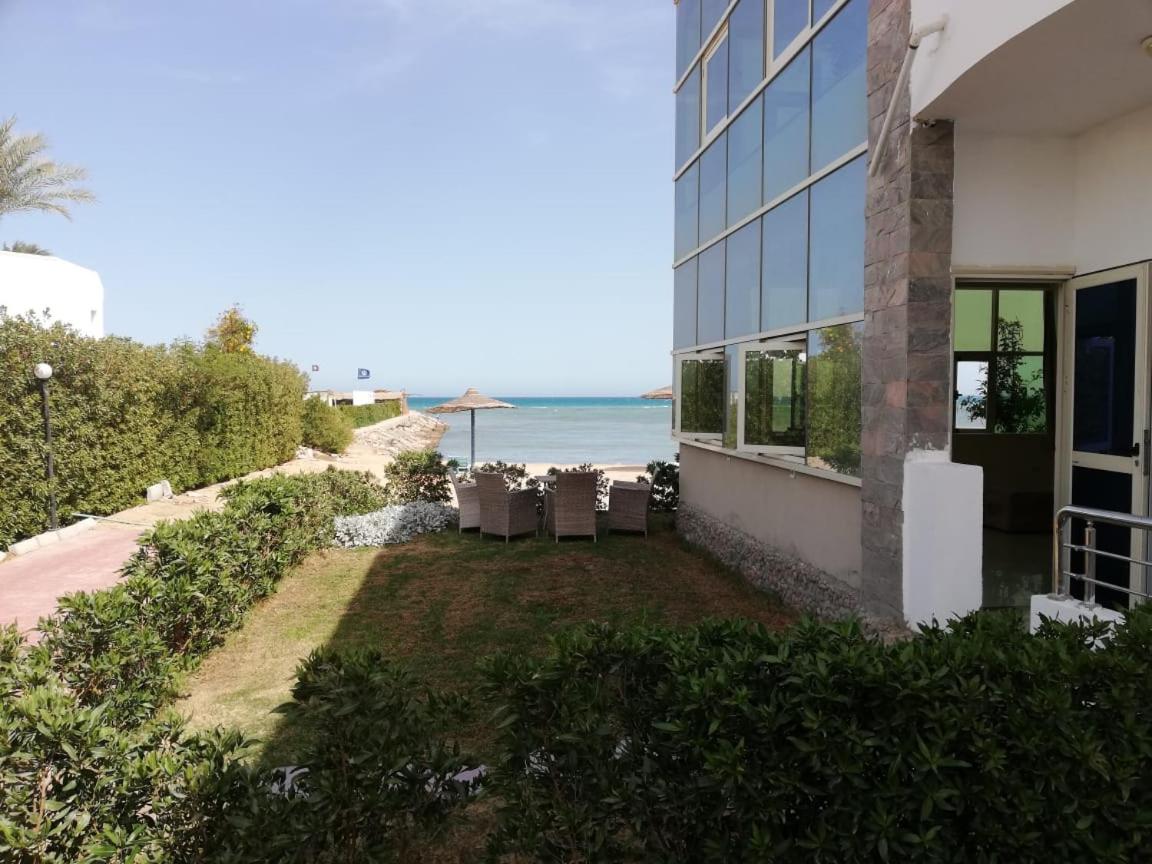 Cecelia resort