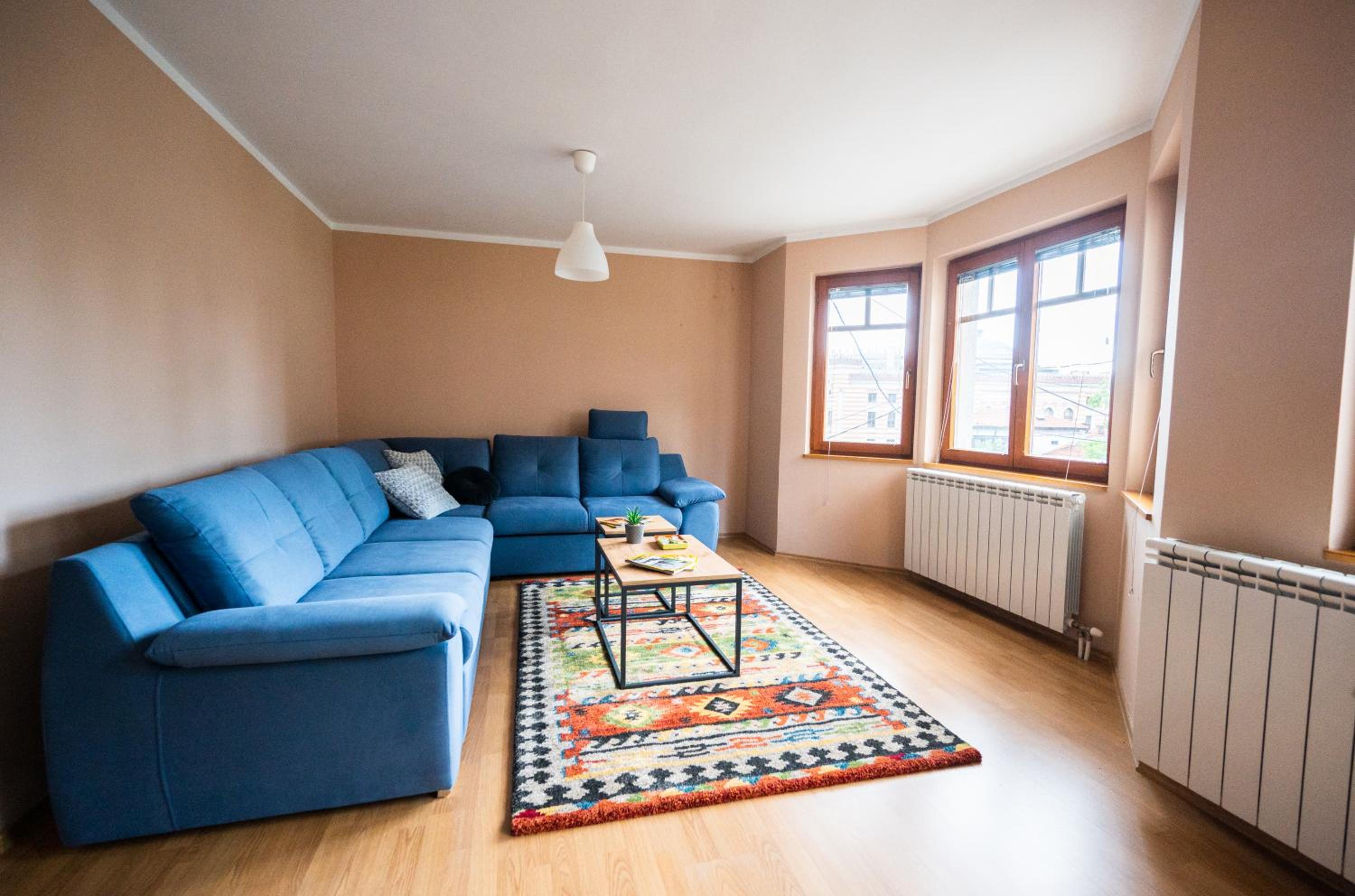 Spacious & Modern Apartments- Old Town