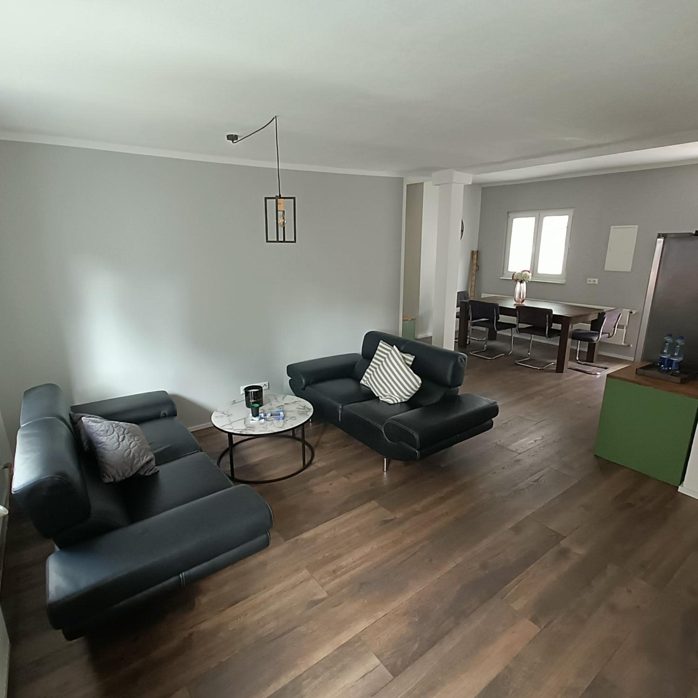 Apartments & möblierte Zimmer in Kahl am Main, Self-Check-In, W-Lan, Küchenzeile für Selbstversorgung, PKW-Platz