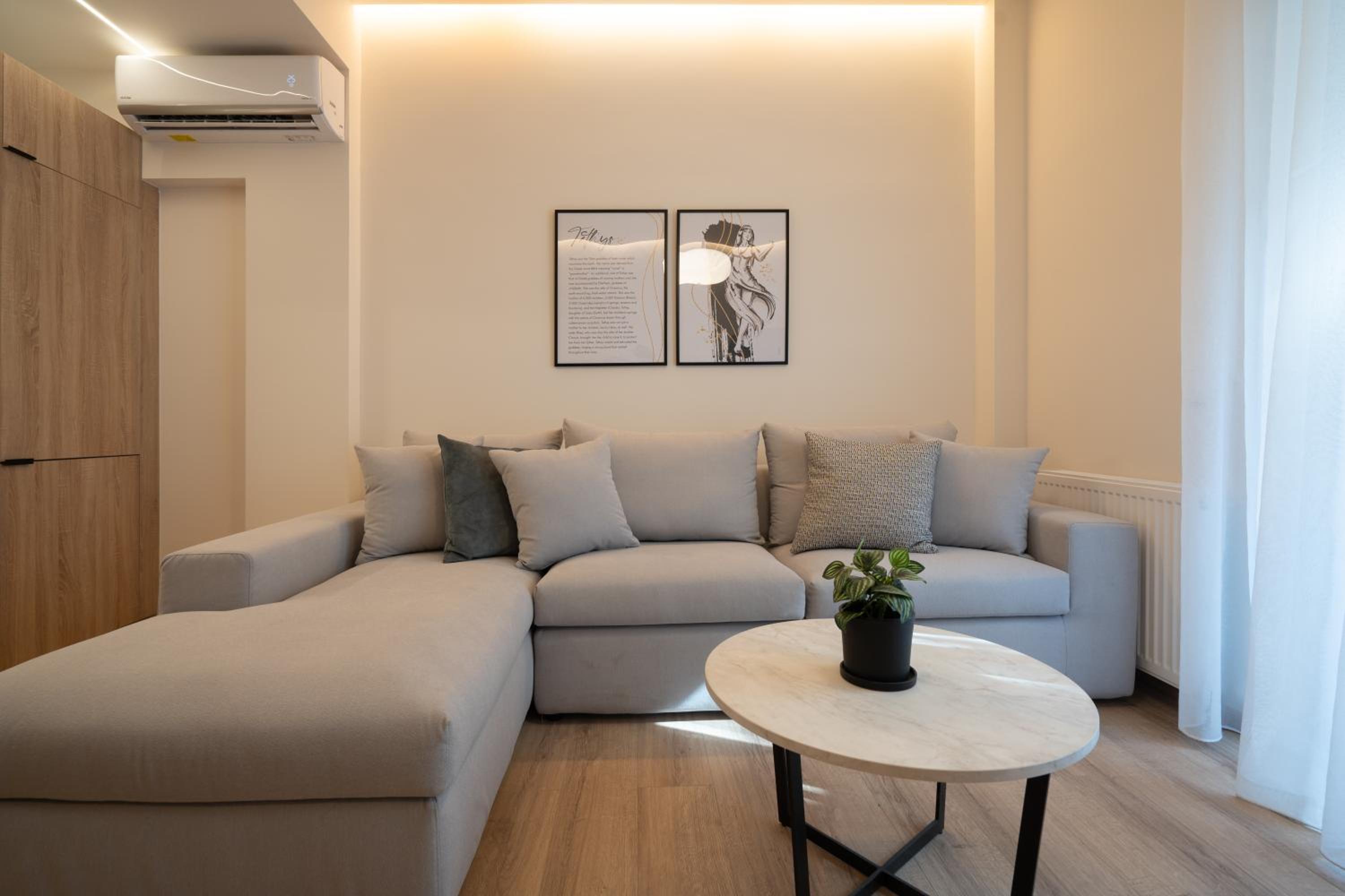 IO SUITES