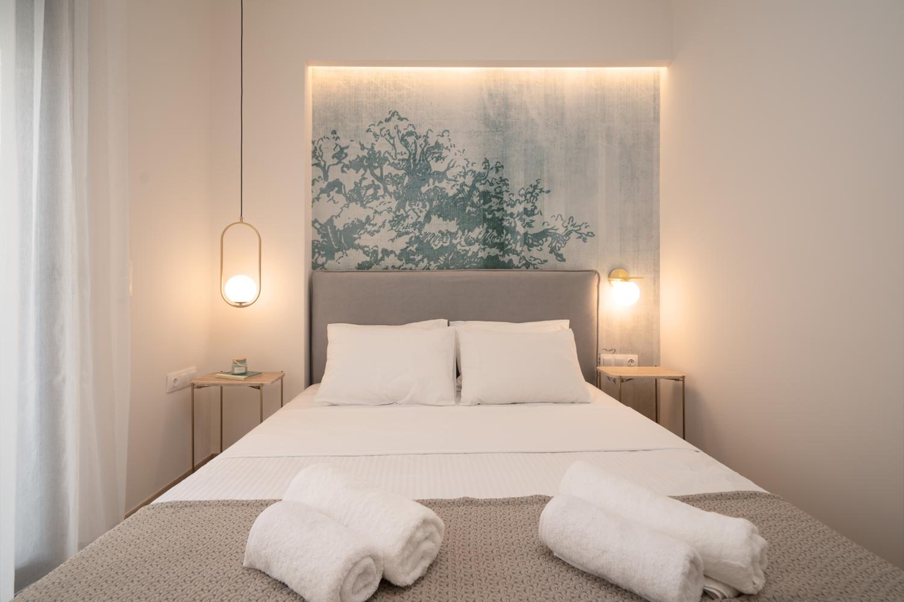 IO SUITES